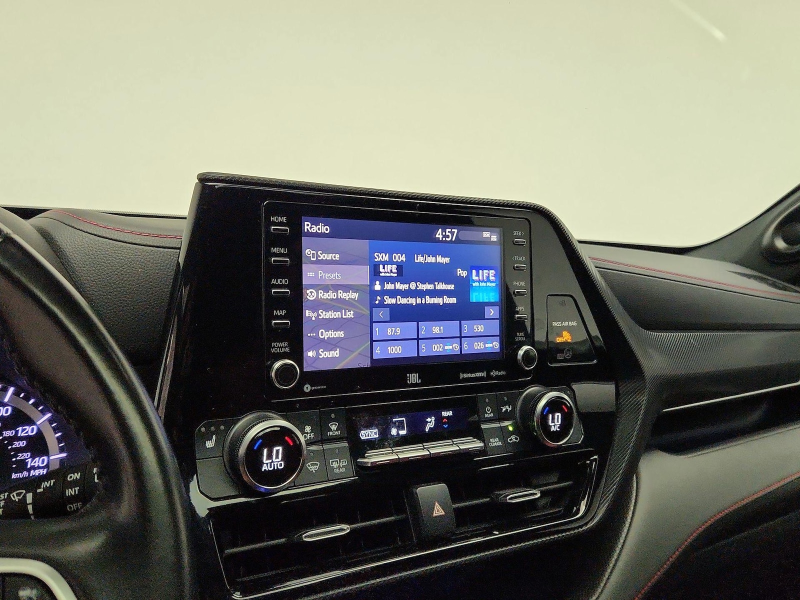 2022 Toyota Highlander XSE - Photo 17