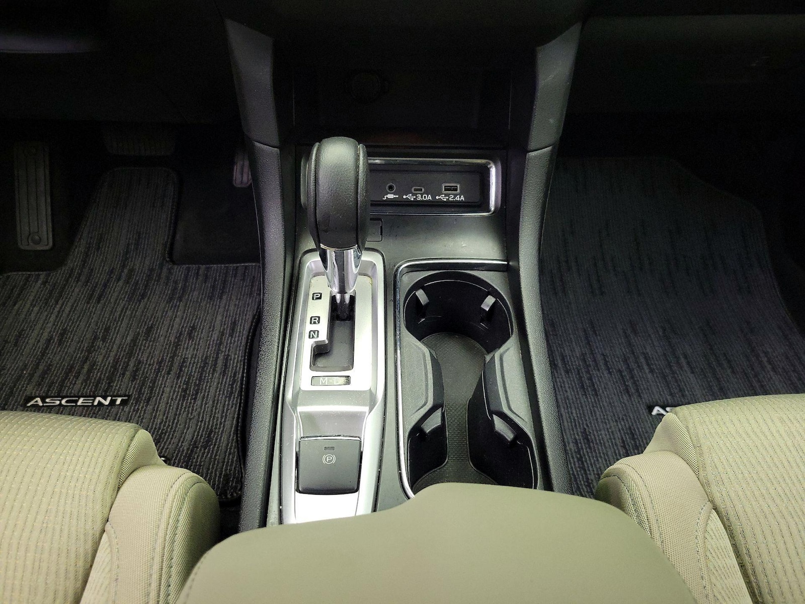 2023 Subaru Ascent Premium - Photo 18