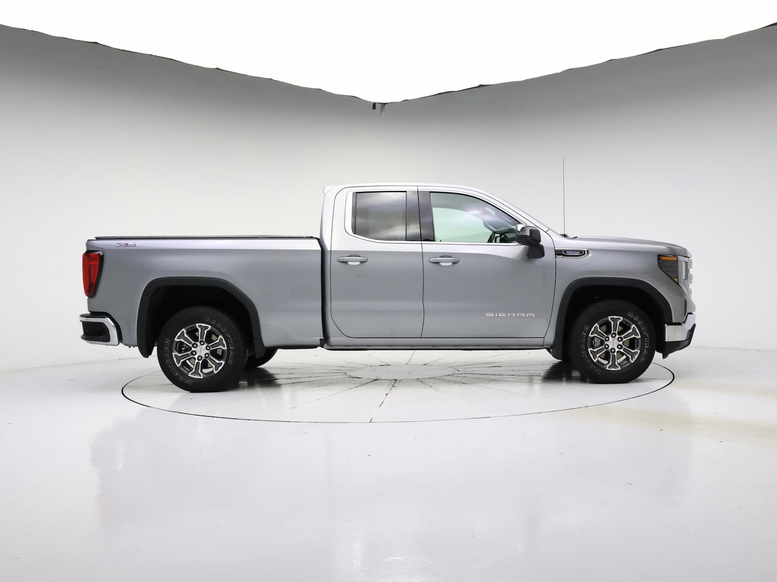 2023 GMC Sierra 1500 SLE - Photo 8