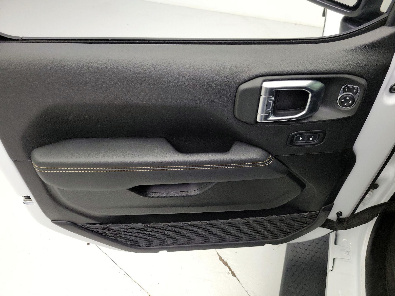 2023 Jeep Wrangler 4-Door High Altitude - Photo 13