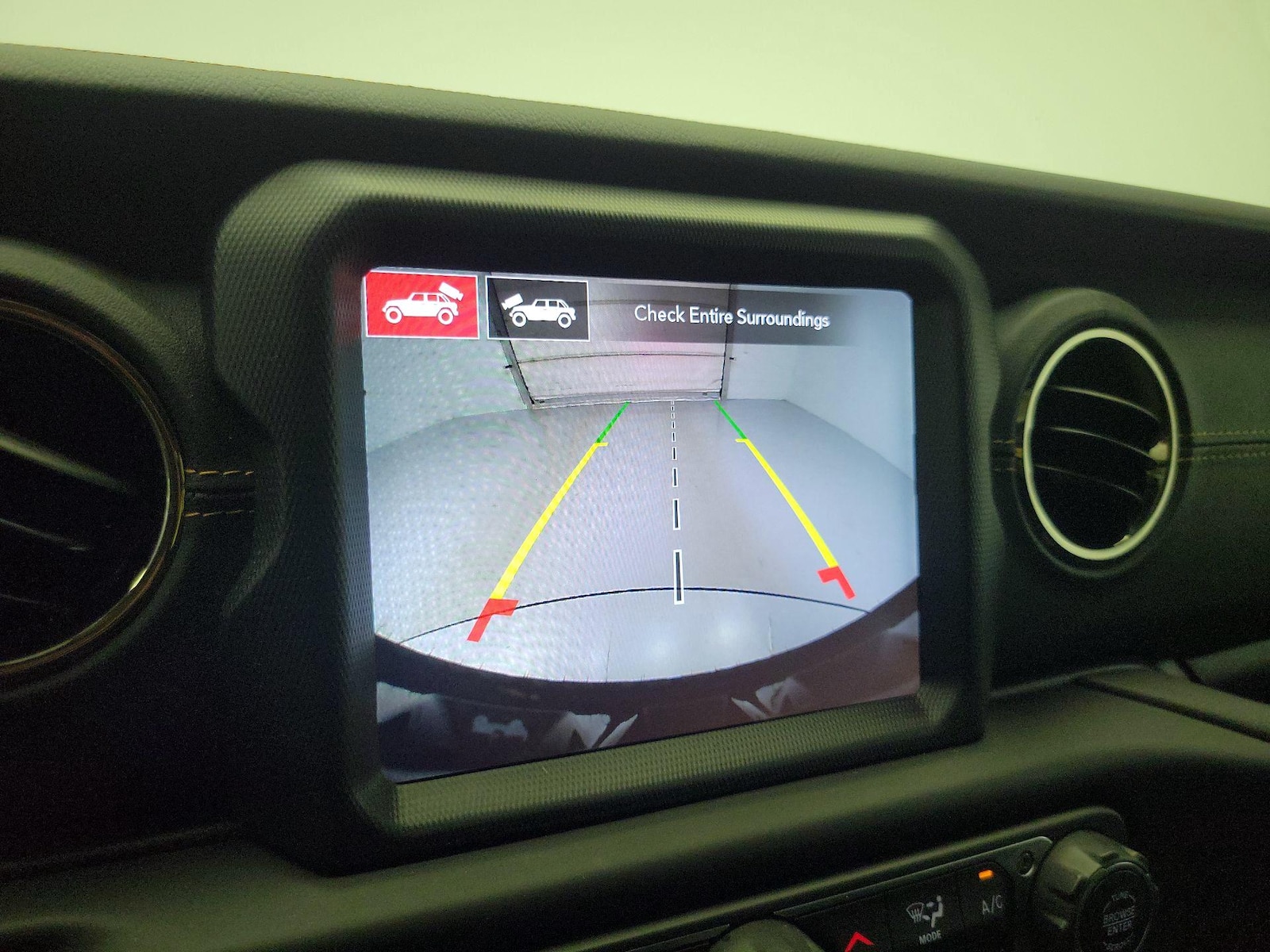 2023 Jeep Wrangler 4-Door High Altitude - Photo 16