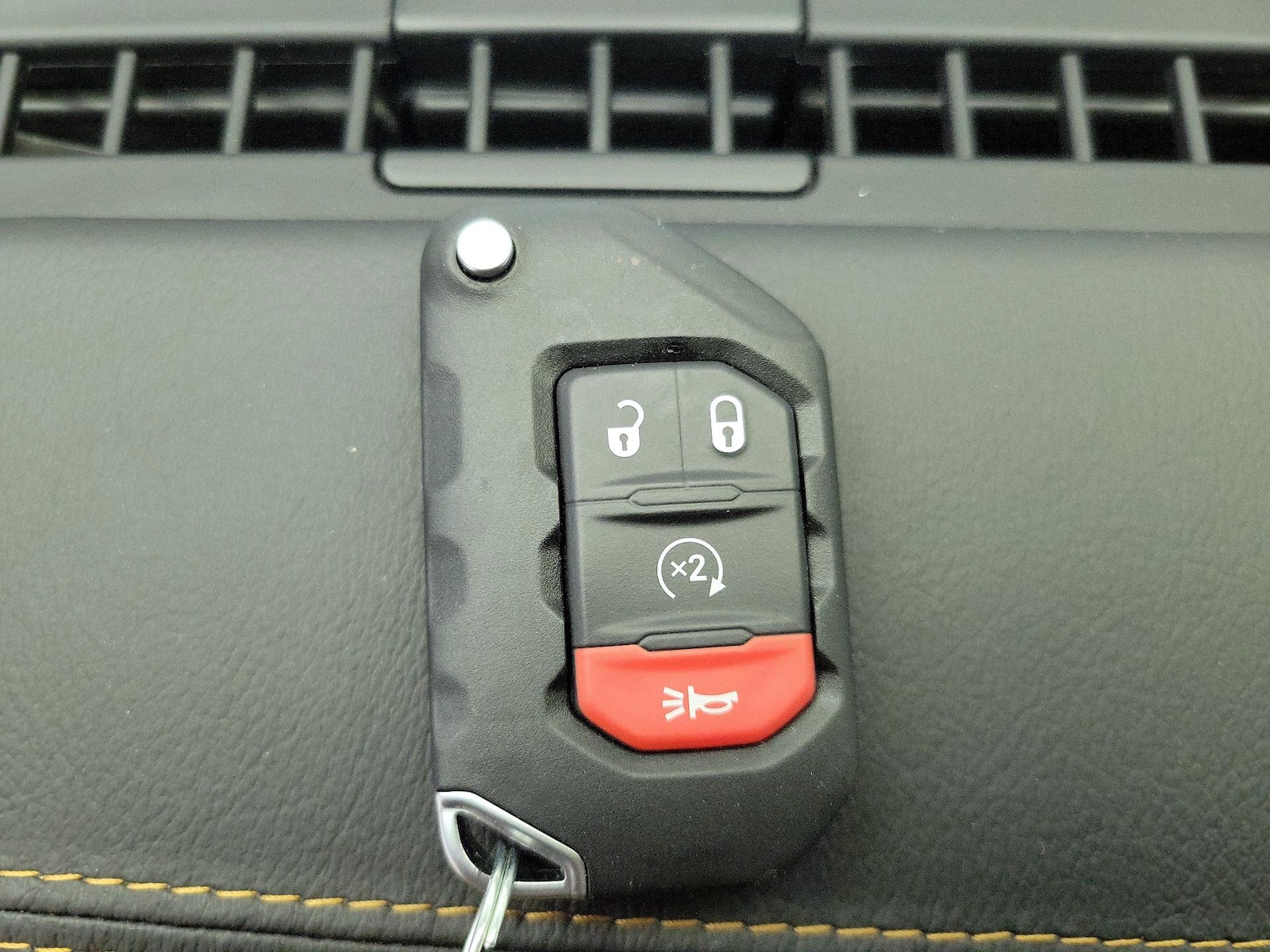 2023 Jeep Wrangler 4-Door High Altitude - Photo 24