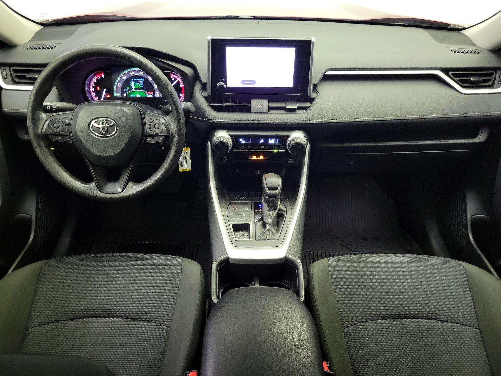 2025 Toyota RAV4 LE - Photo 10
