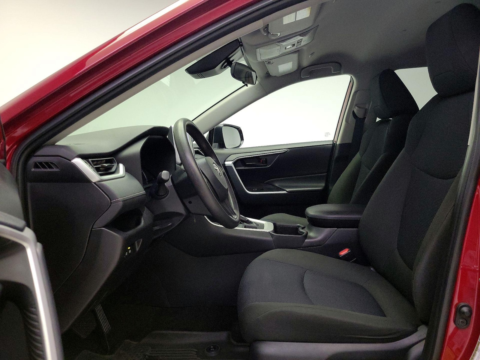 2025 Toyota RAV4 LE - Photo 12