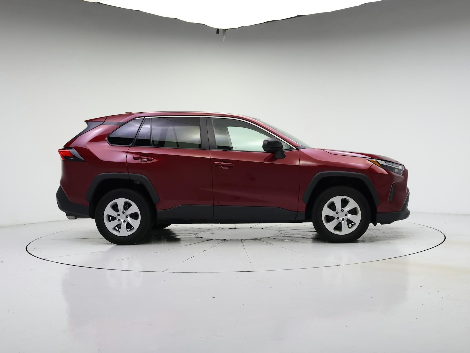 2025 Toyota RAV4 LE - Photo 8