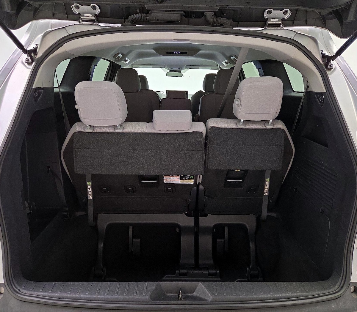 Trunk/Cargo (Seats Up)