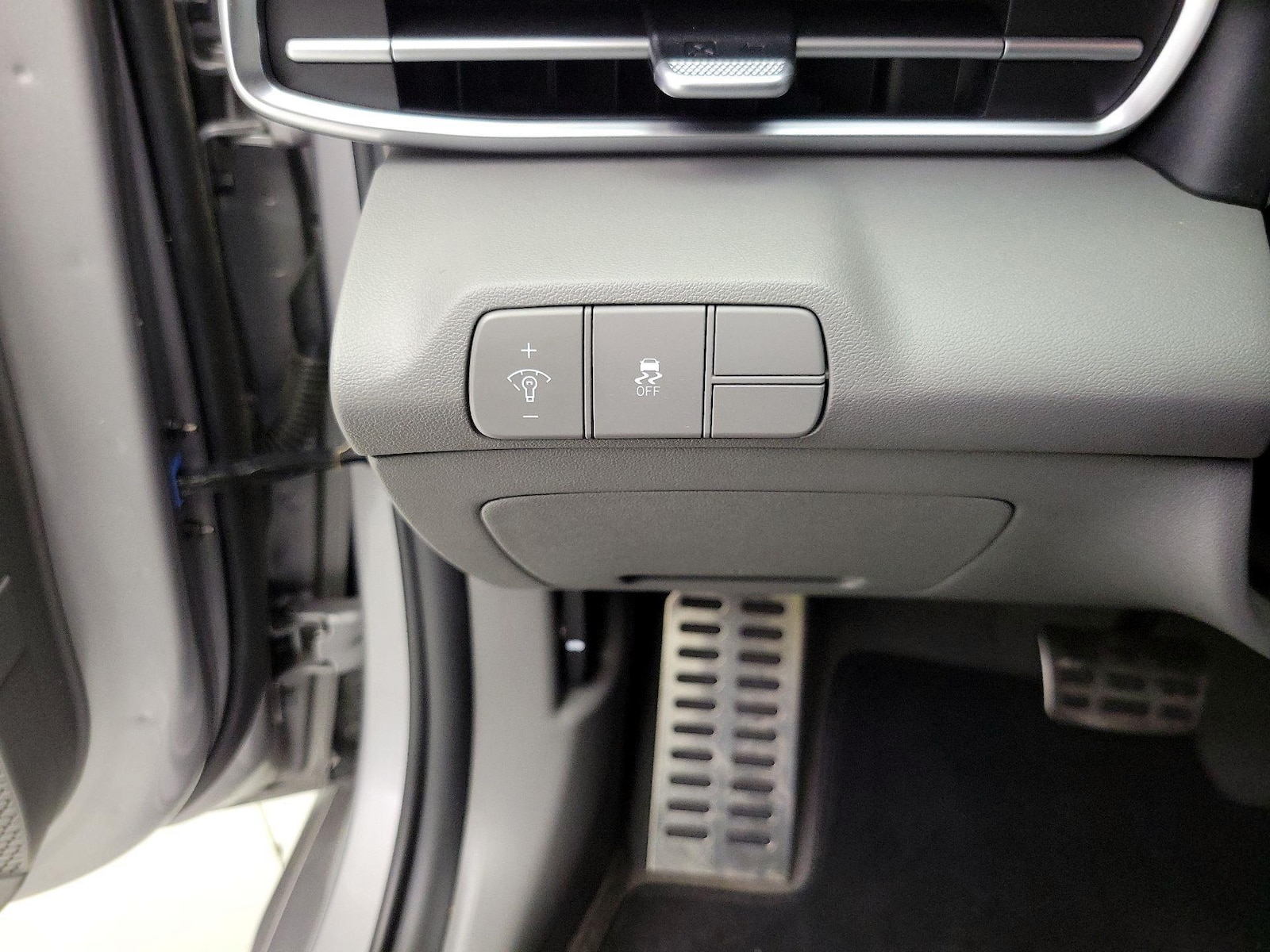 2026 Hyundai Elantra SEL Sport - Photo 14