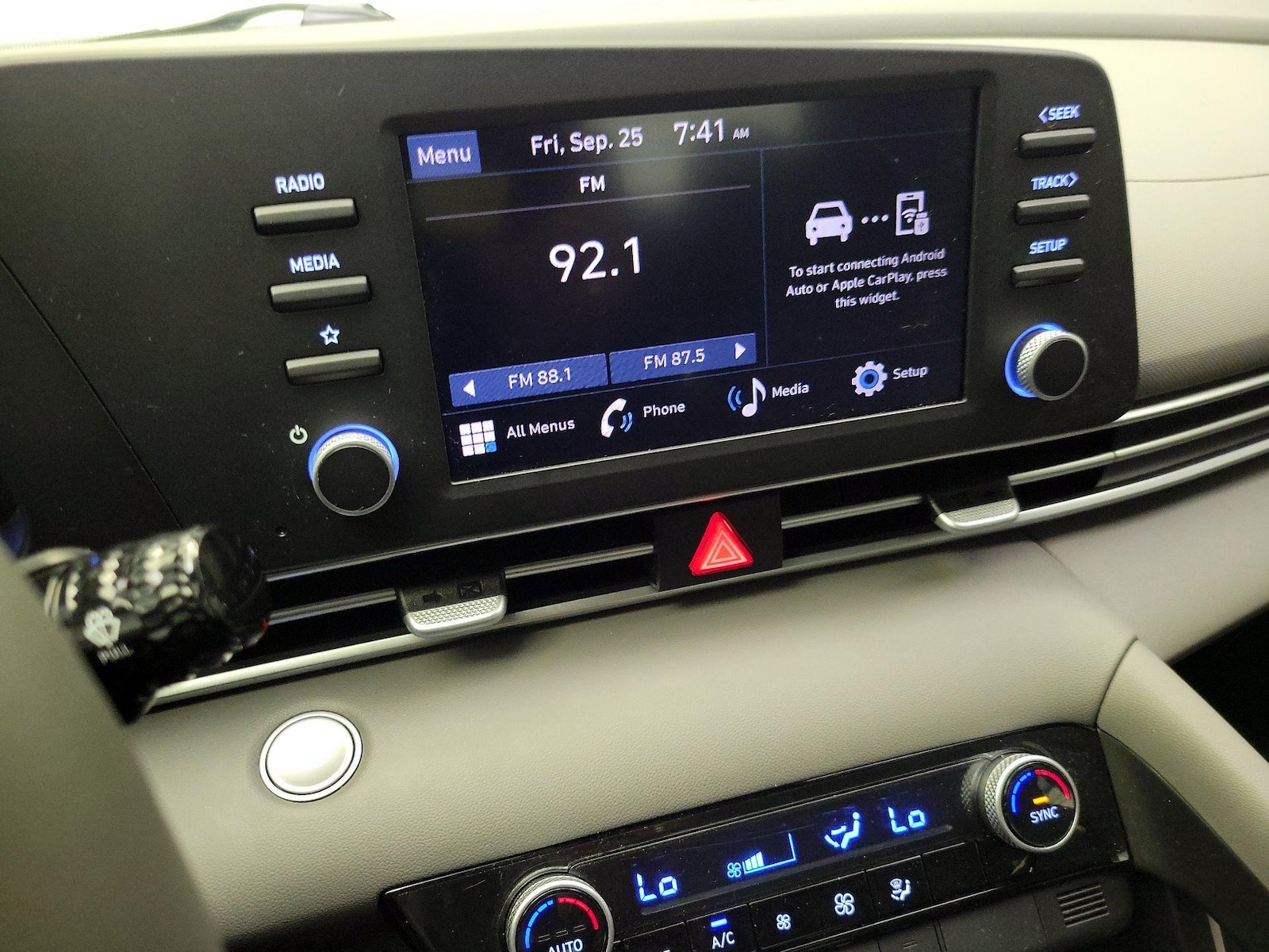2026 Hyundai Elantra SEL Sport - Photo 16