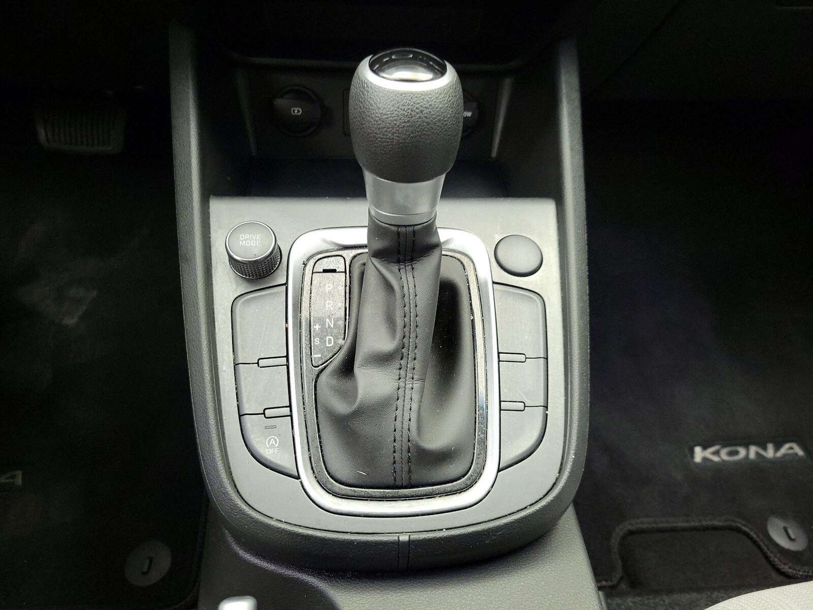 2023 Hyundai Kona SEL - Photo 18