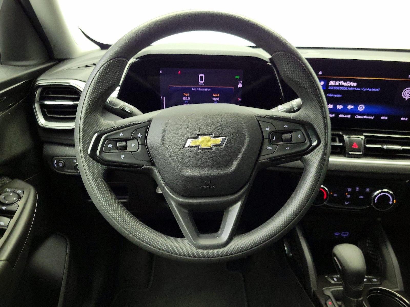 2025 Chevrolet Trailblazer LT - Photo 11