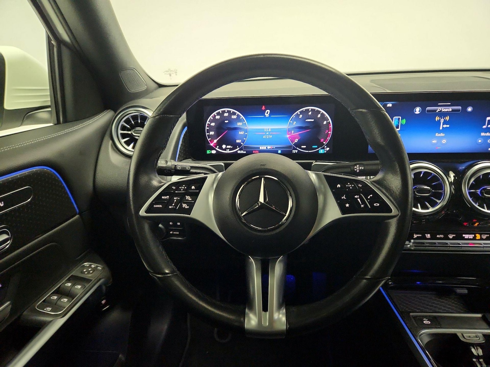 2025 Mercedes-Benz GLB Base - Photo 11