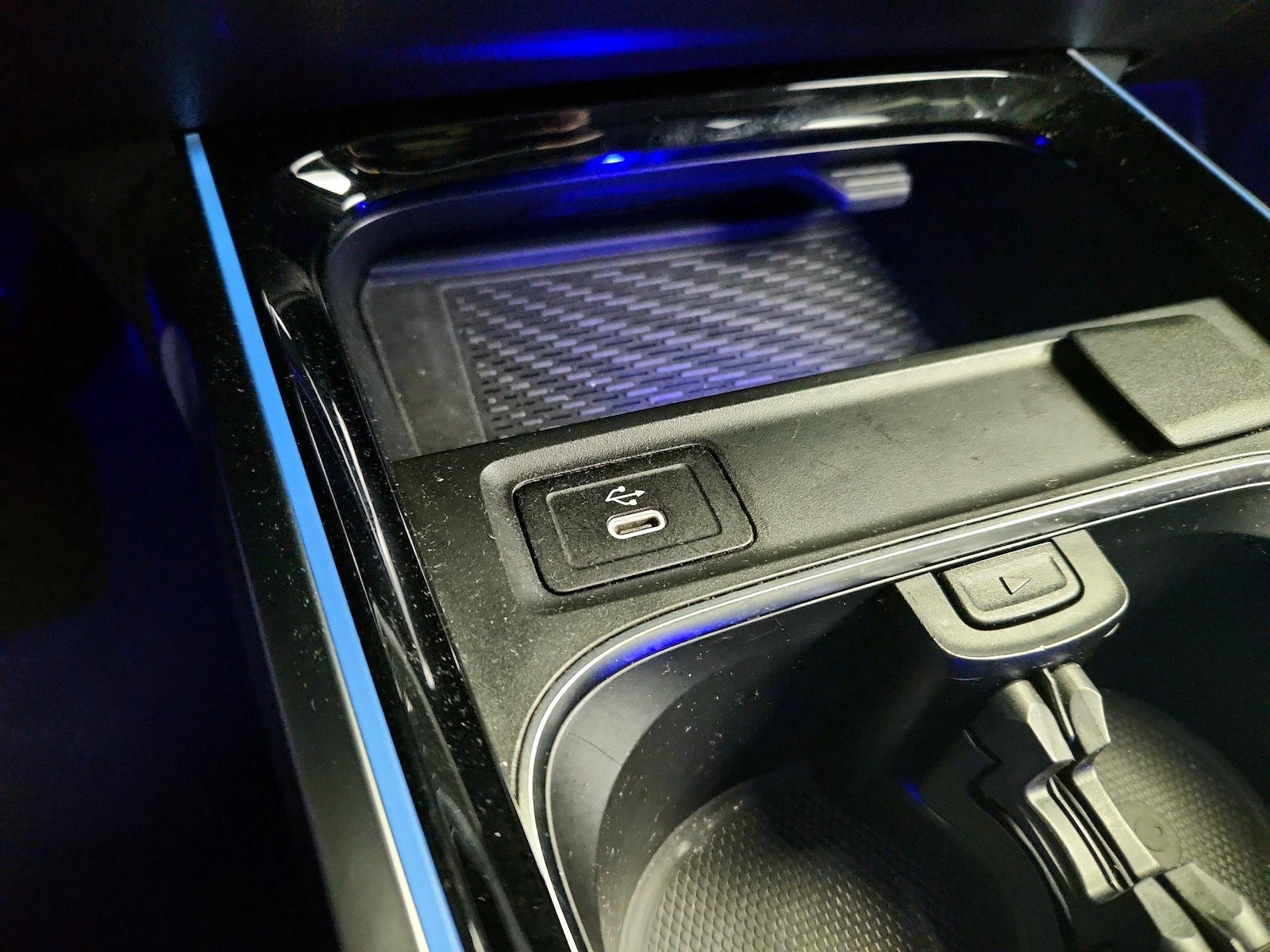 2025 Mercedes-Benz GLB Base - Photo 19