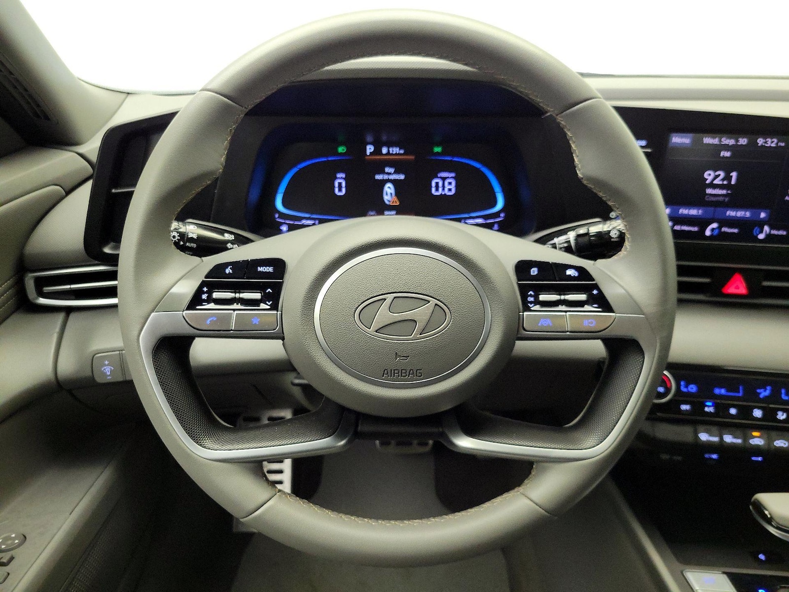 2026 Hyundai Elantra SEL Sport - Photo 11