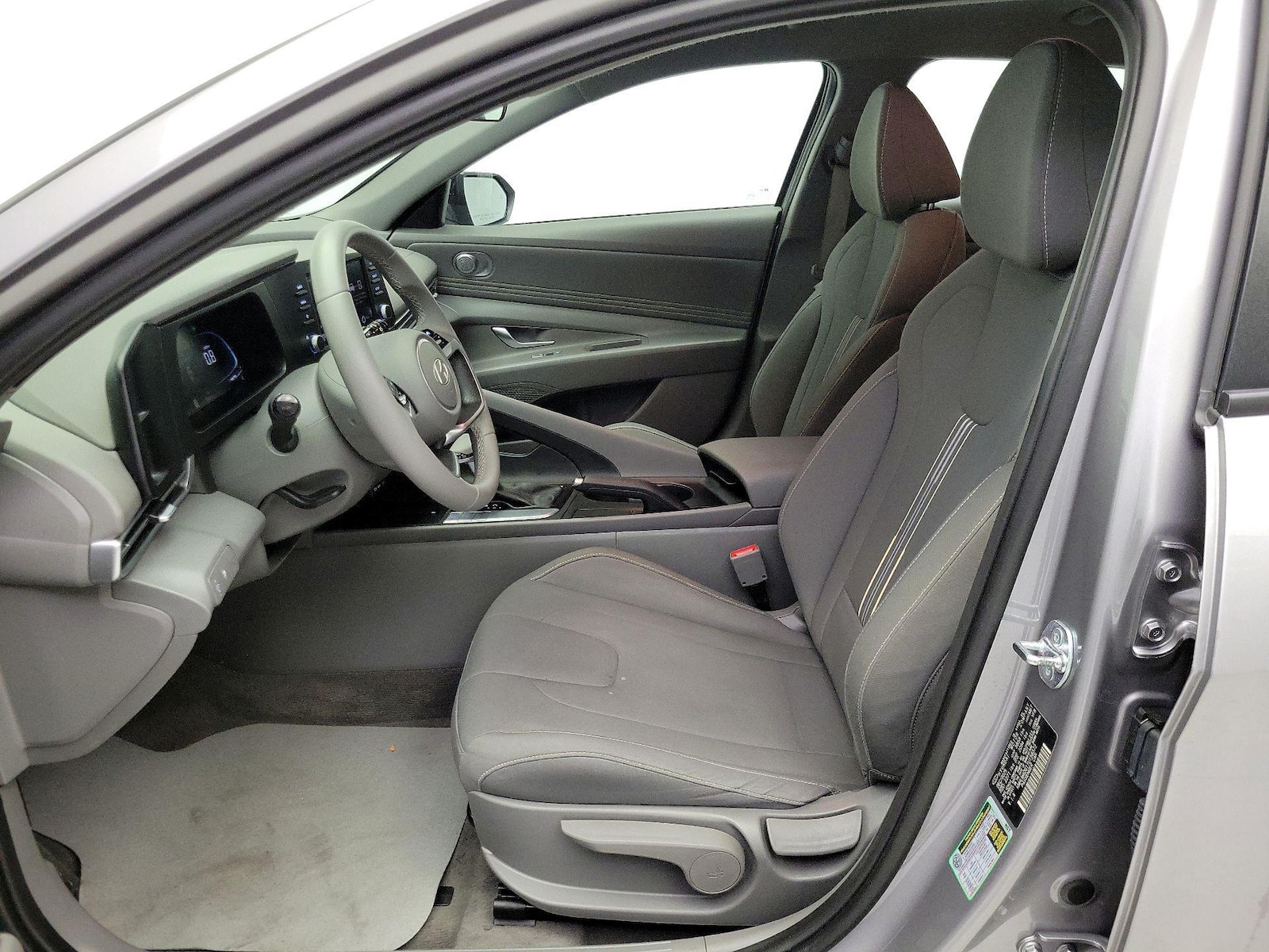 2026 Hyundai Elantra SEL Sport - Photo 12
