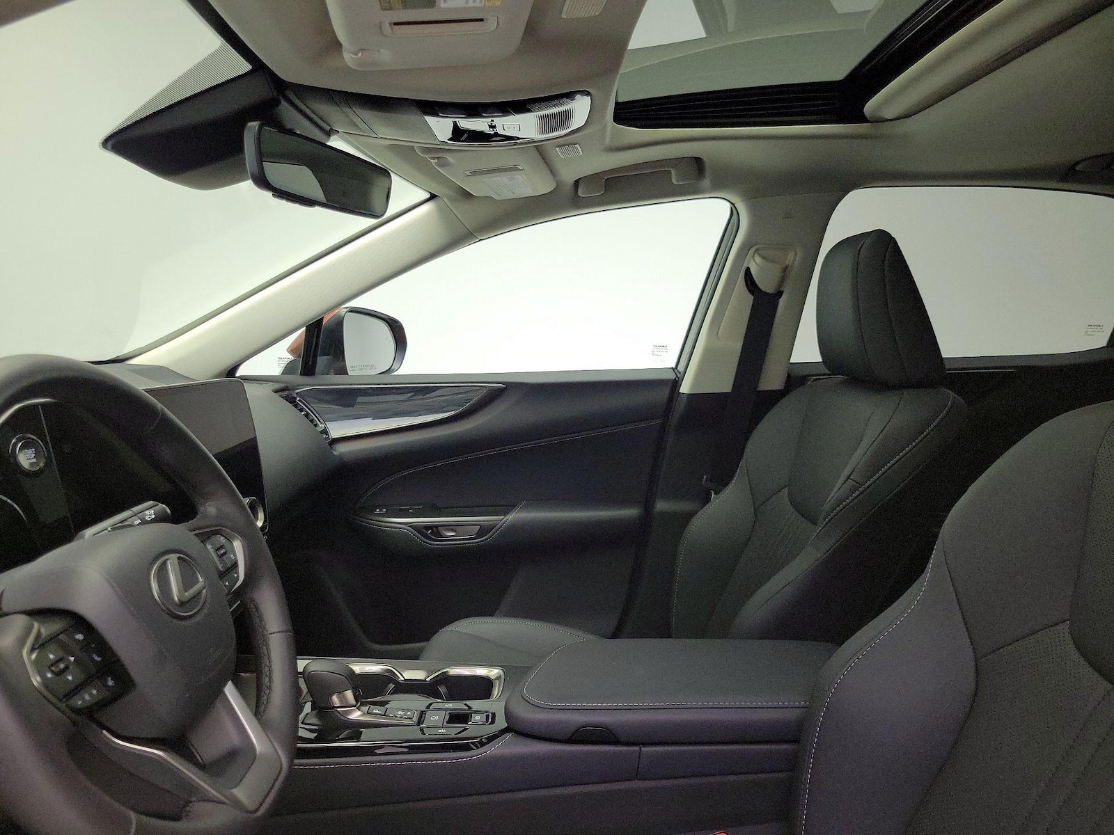 Sunroof(s) & Overhead Airbags