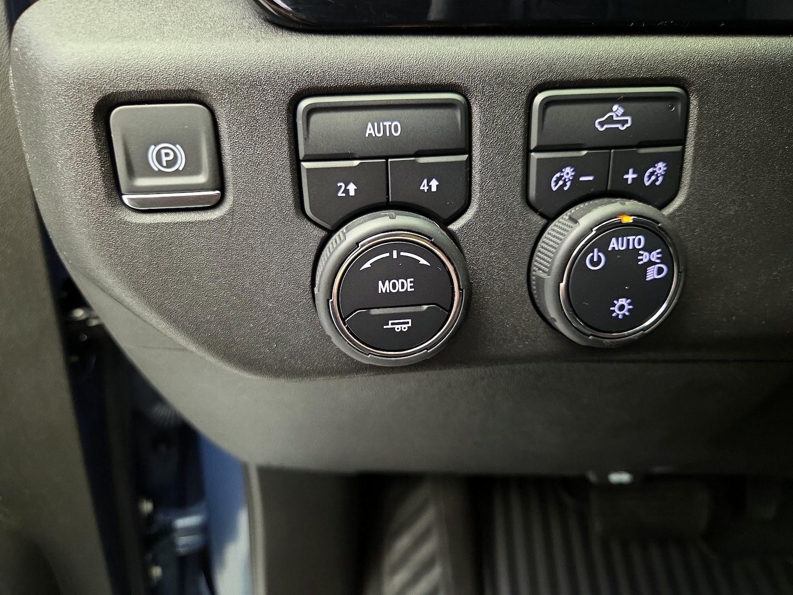 2024 Chevrolet Silverado 1500 LT - Photo 14