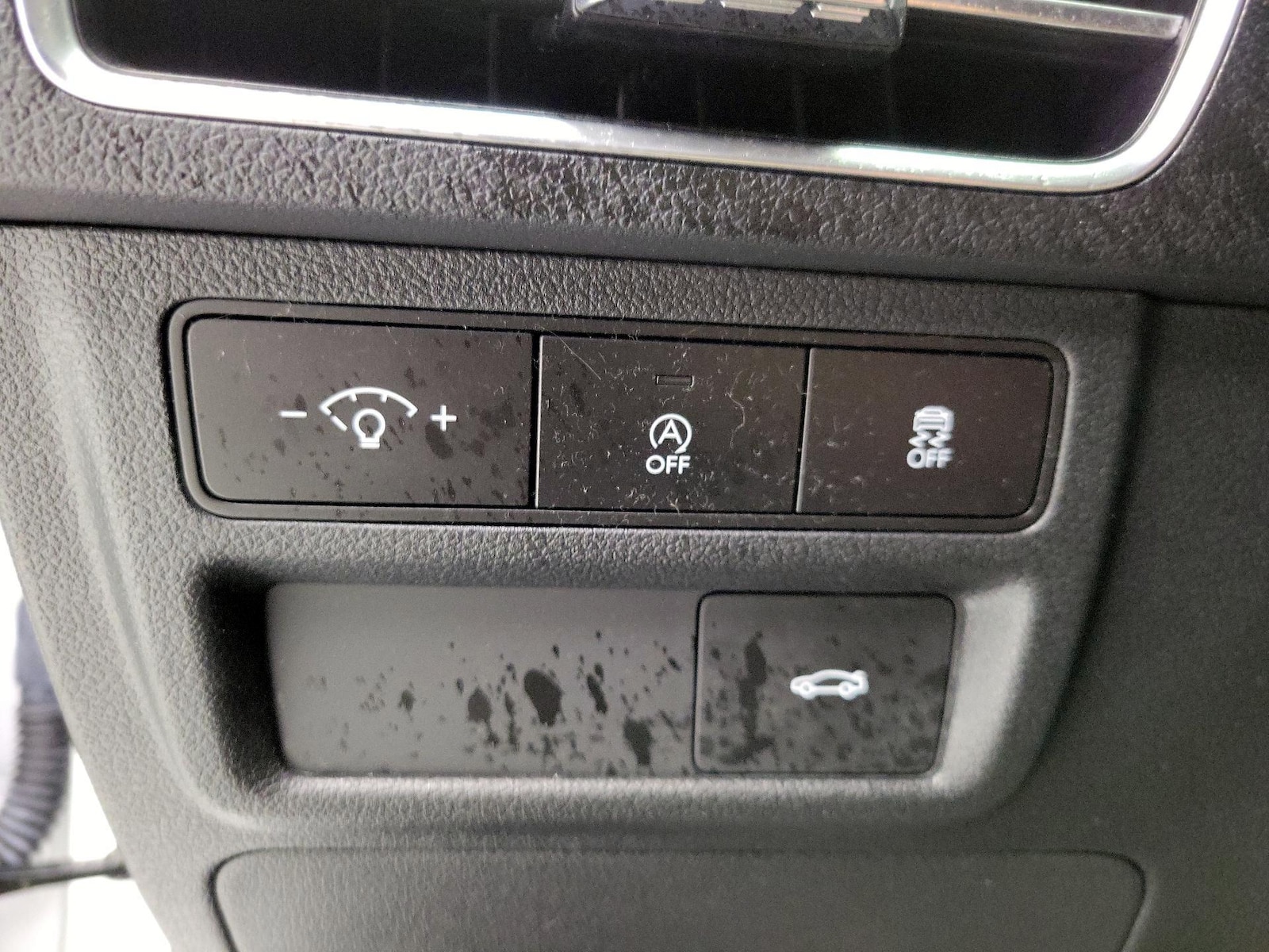 2025 Hyundai Sonata SE - Photo 14