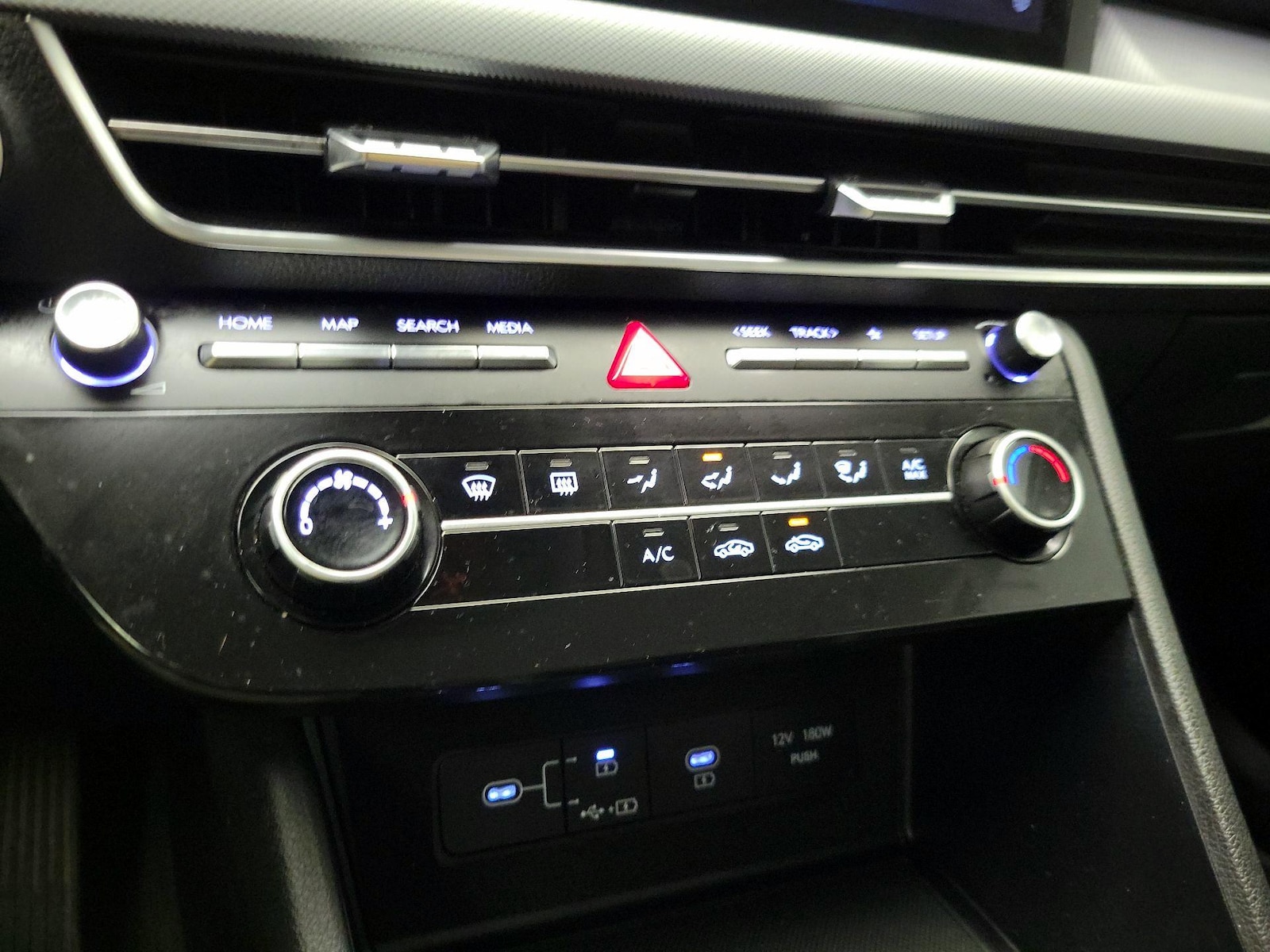 2025 Hyundai Sonata SE - Photo 17