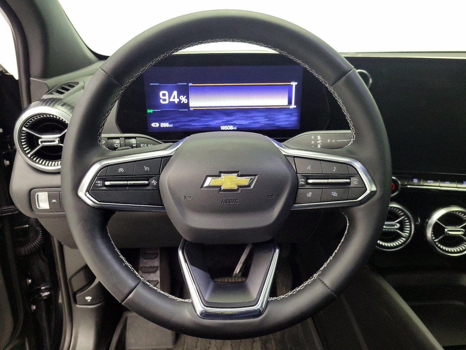 2024 Chevrolet Blazer EV LT - Photo 11
