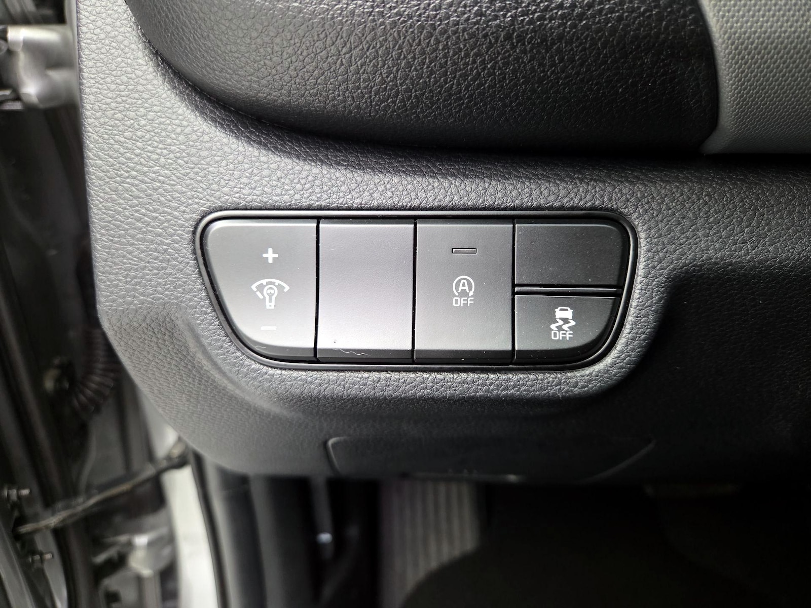 2026 Kia Seltos LX - Photo 14