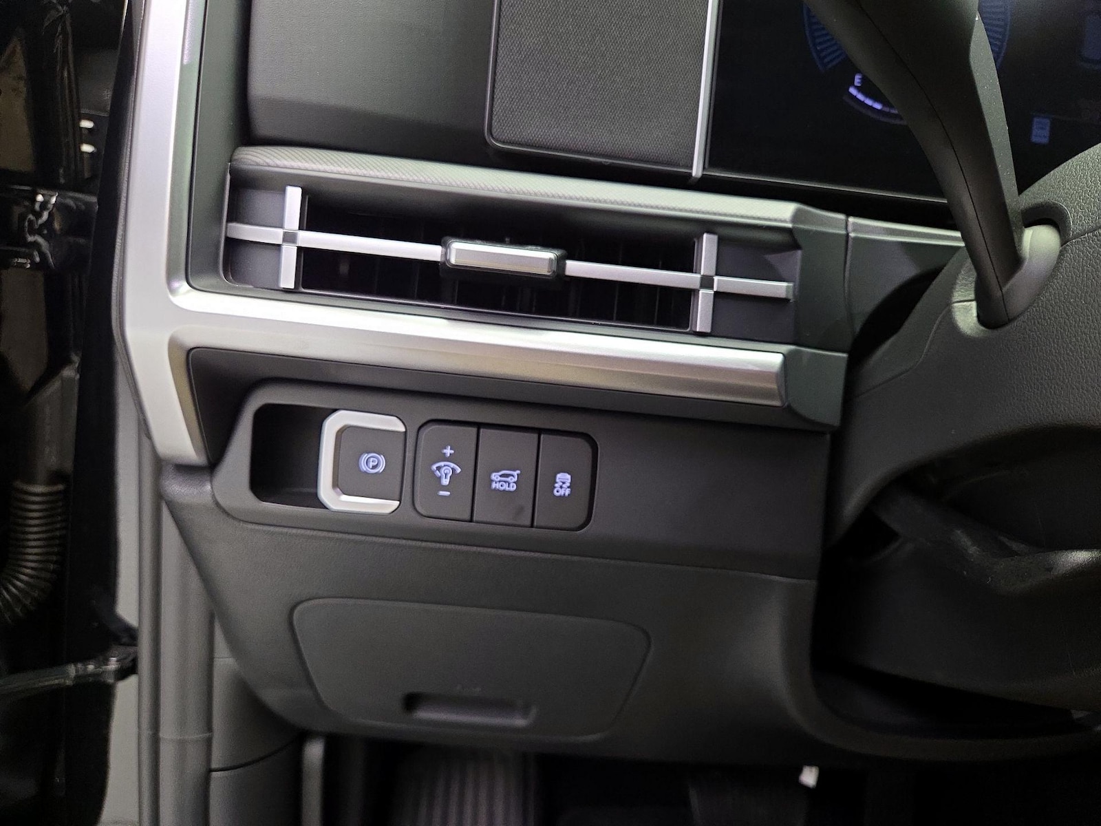 2026 Hyundai Santa Fe SE - Photo 14