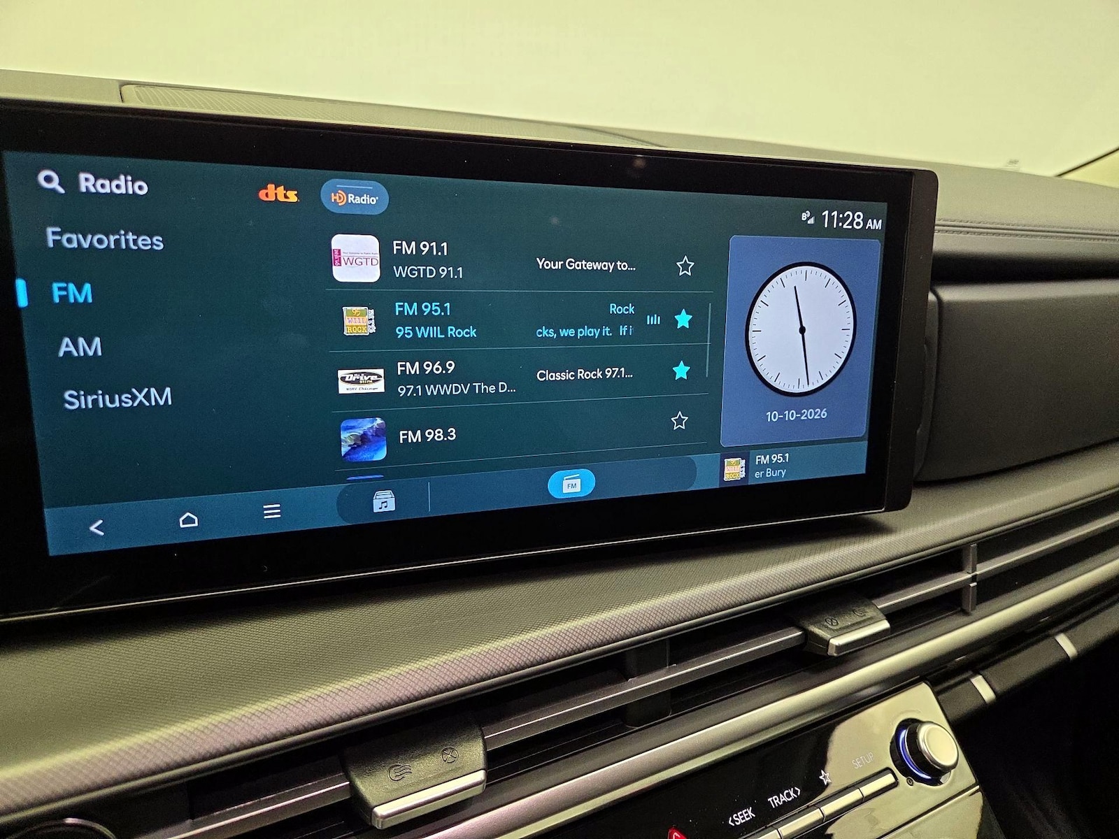 2026 Hyundai Santa Fe SE - Photo 16