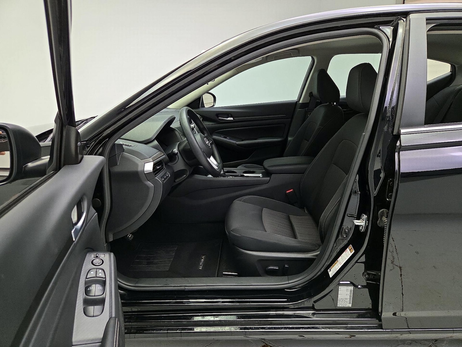 Power Seat(s) & Side Airbags