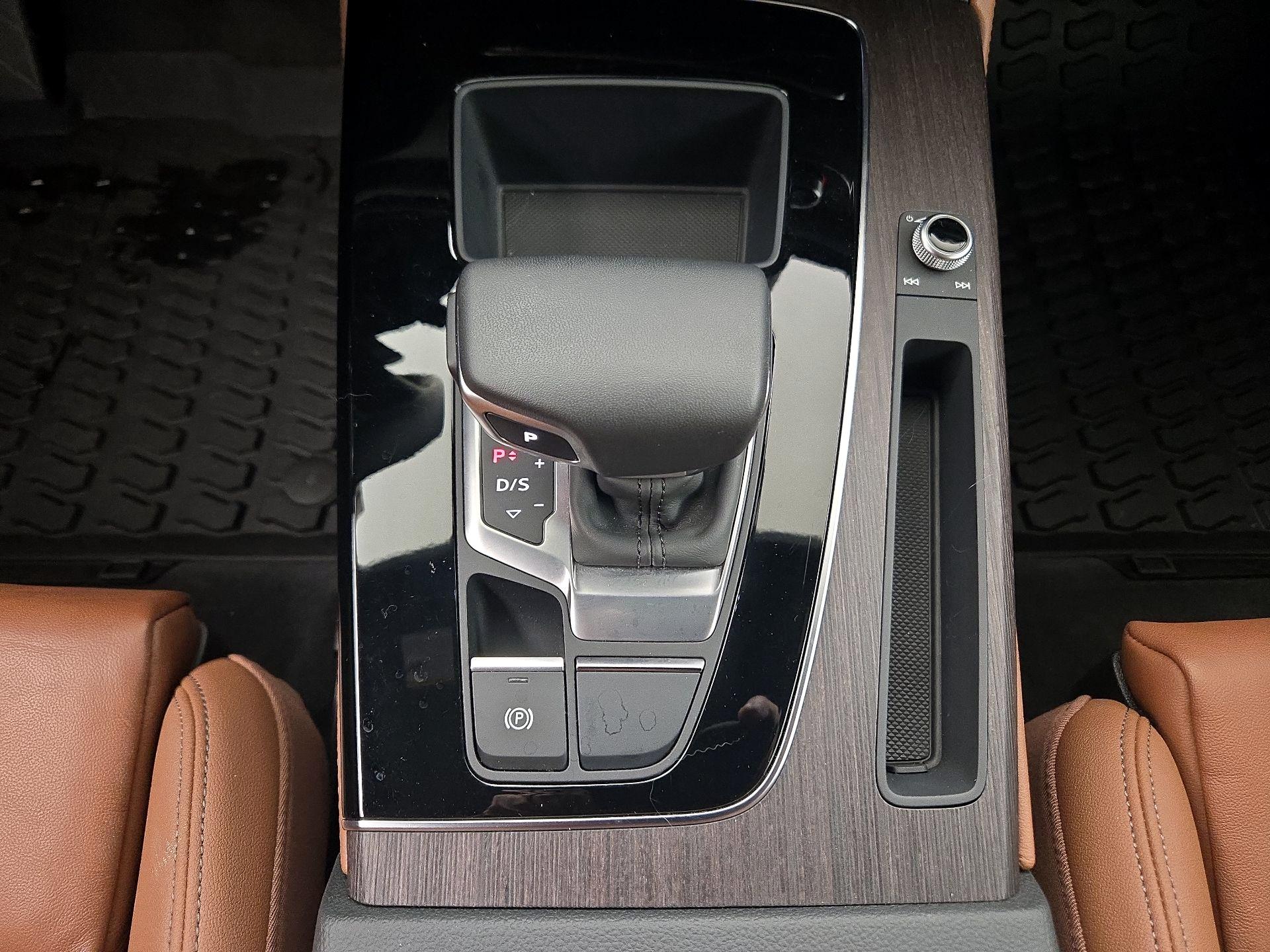 Thumbnail: 2023 Audi Q5 - 18