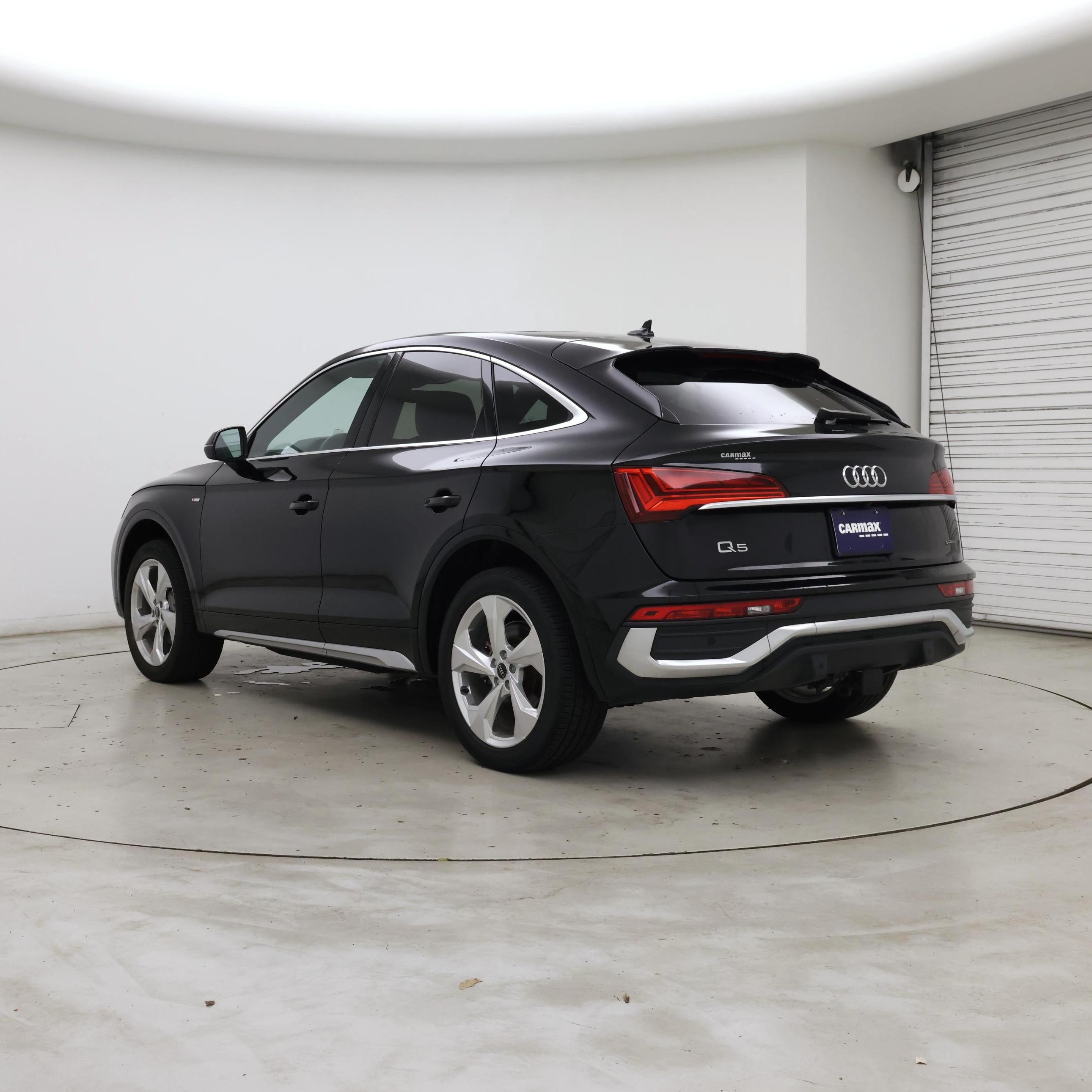 Thumbnail: 2023 Audi Q5 - 2