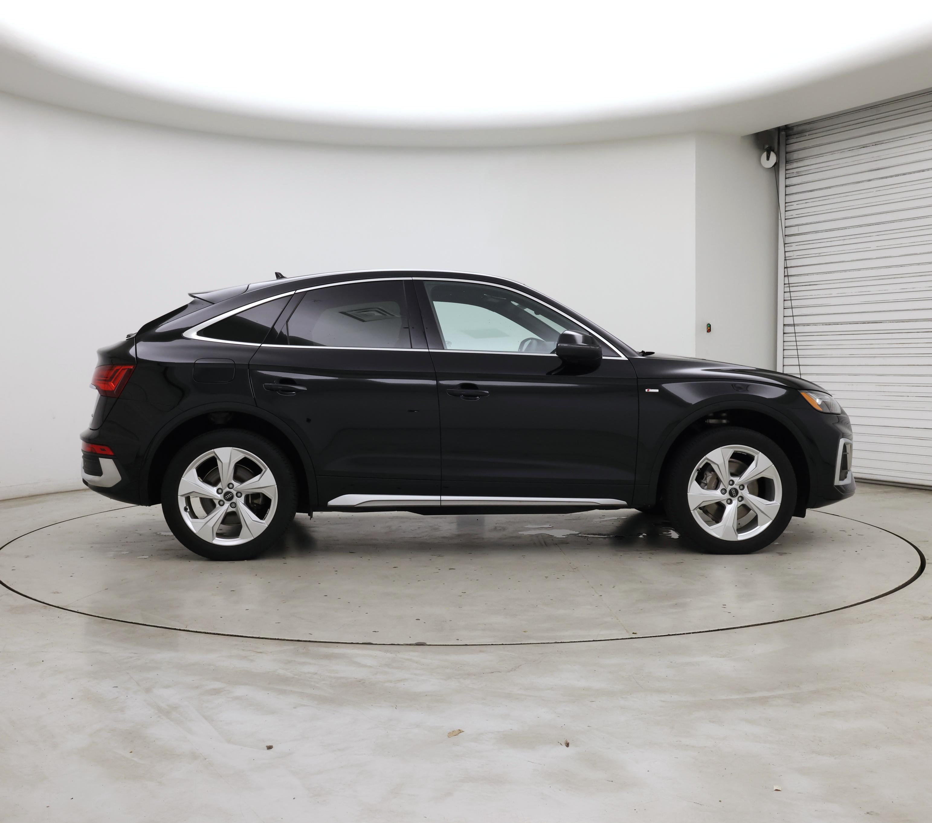 Thumbnail: 2023 Audi Q5 - 7