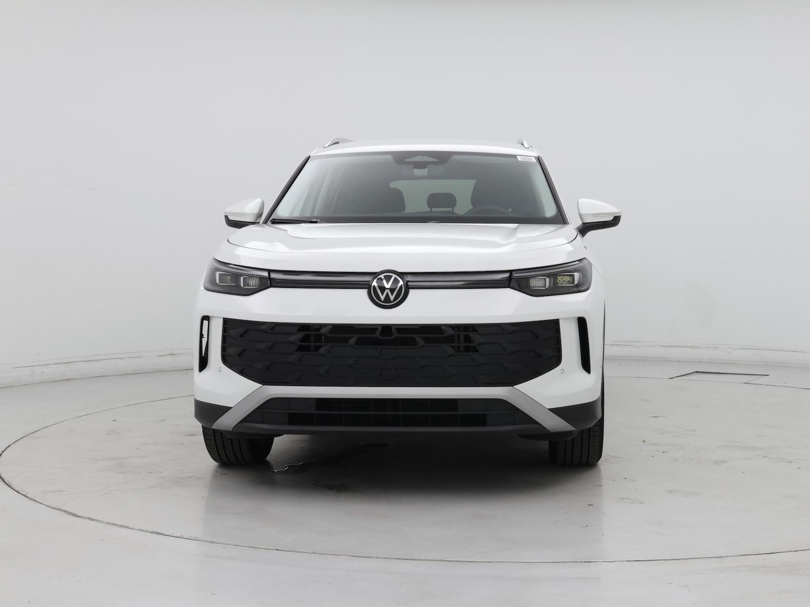 2025 Volkswagen Tiguan SE - Photo 6