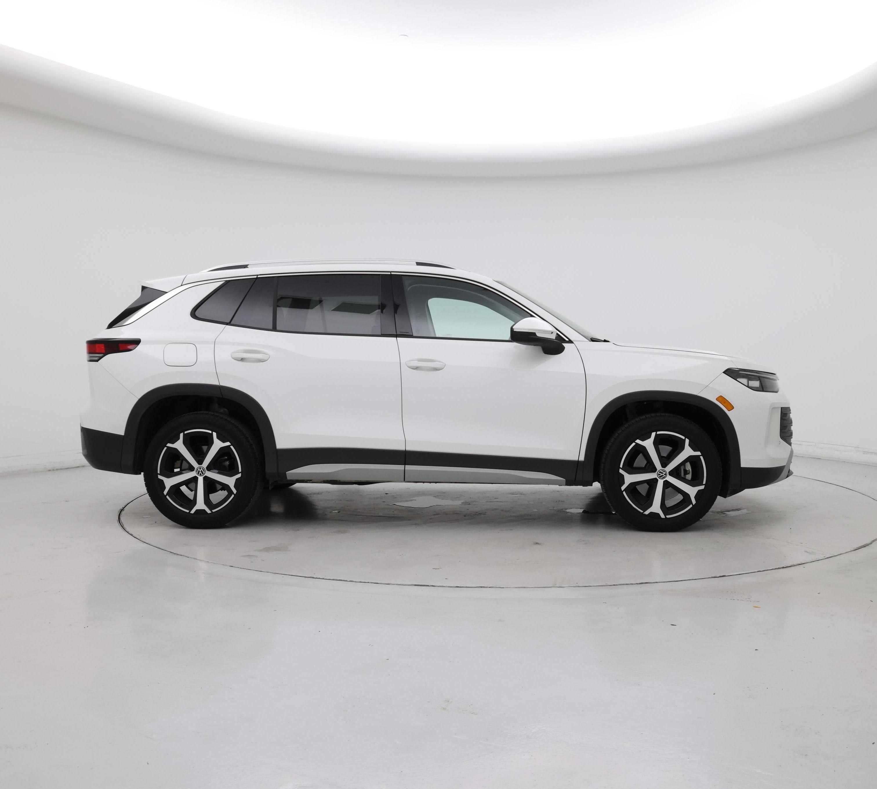Thumbnail: 2025 Volkswagen Tiguan - 7