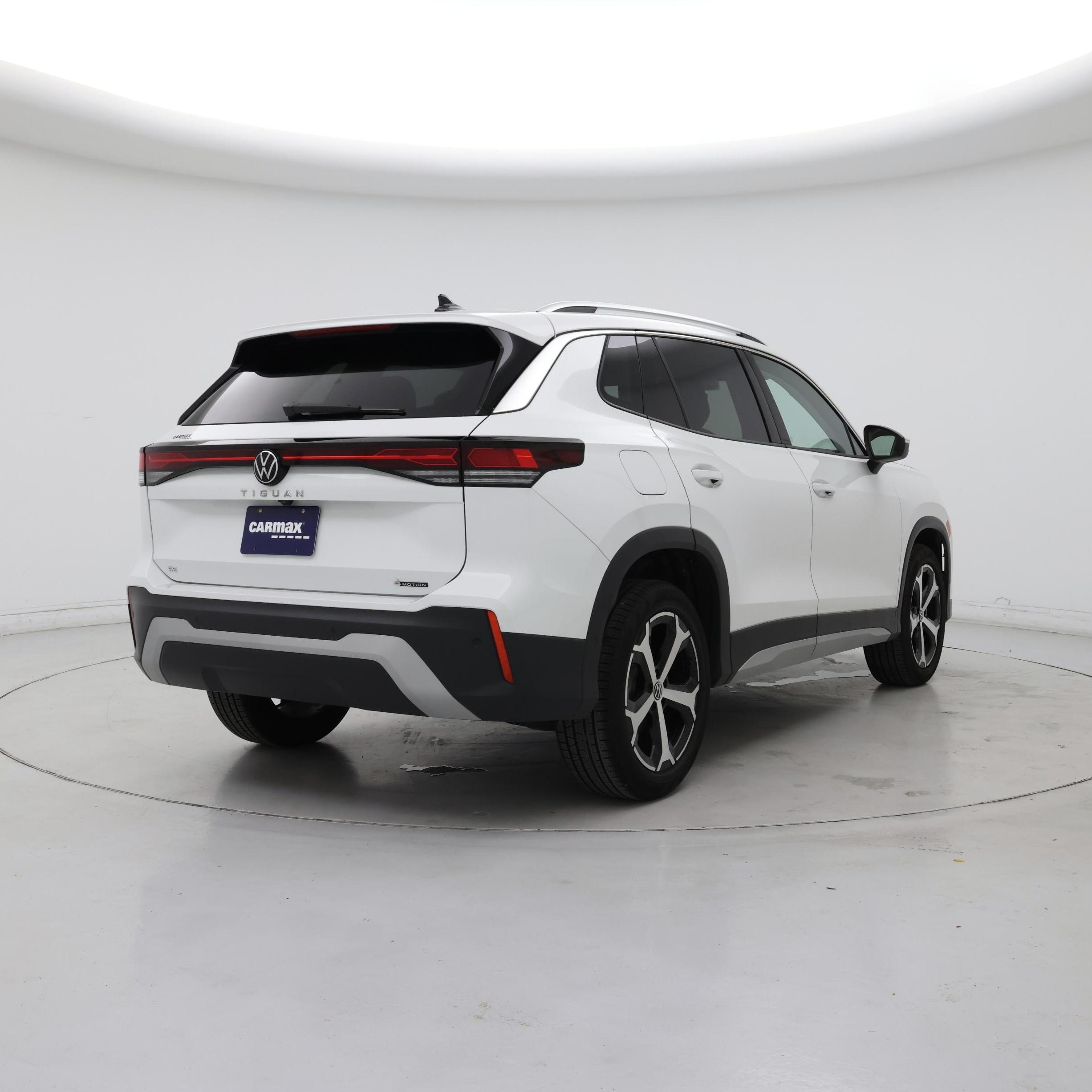 Thumbnail: 2025 Volkswagen Tiguan - 8