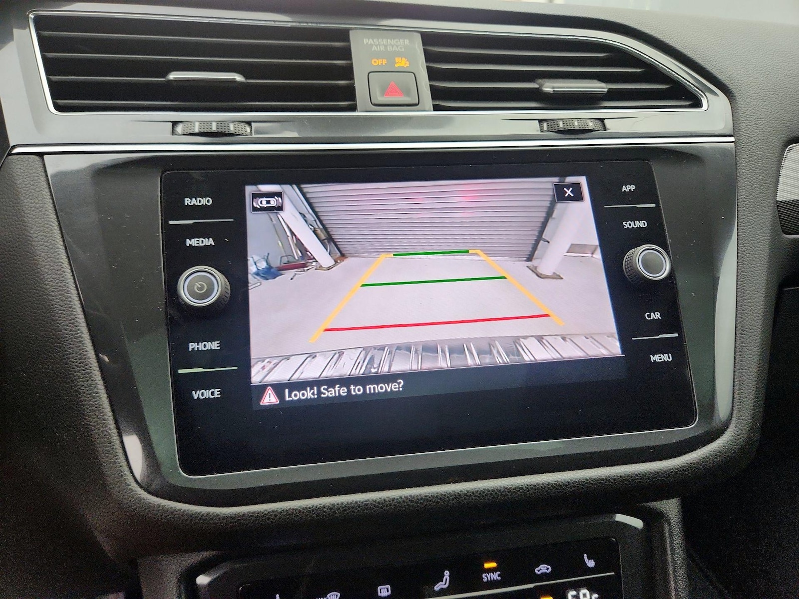 2023 Volkswagen Tiguan SE - Photo 15