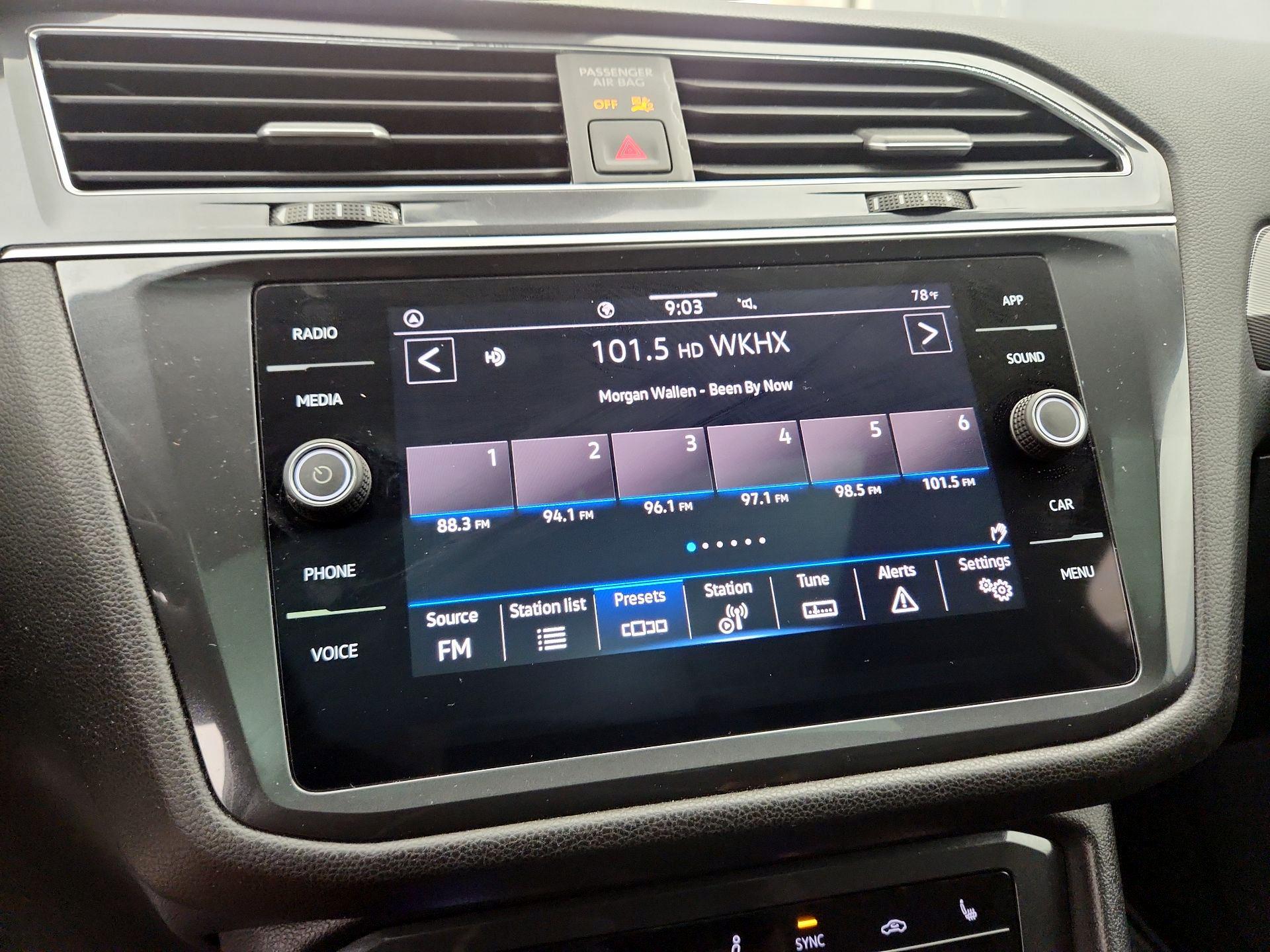Thumbnail: 2023 Volkswagen Tiguan - 15