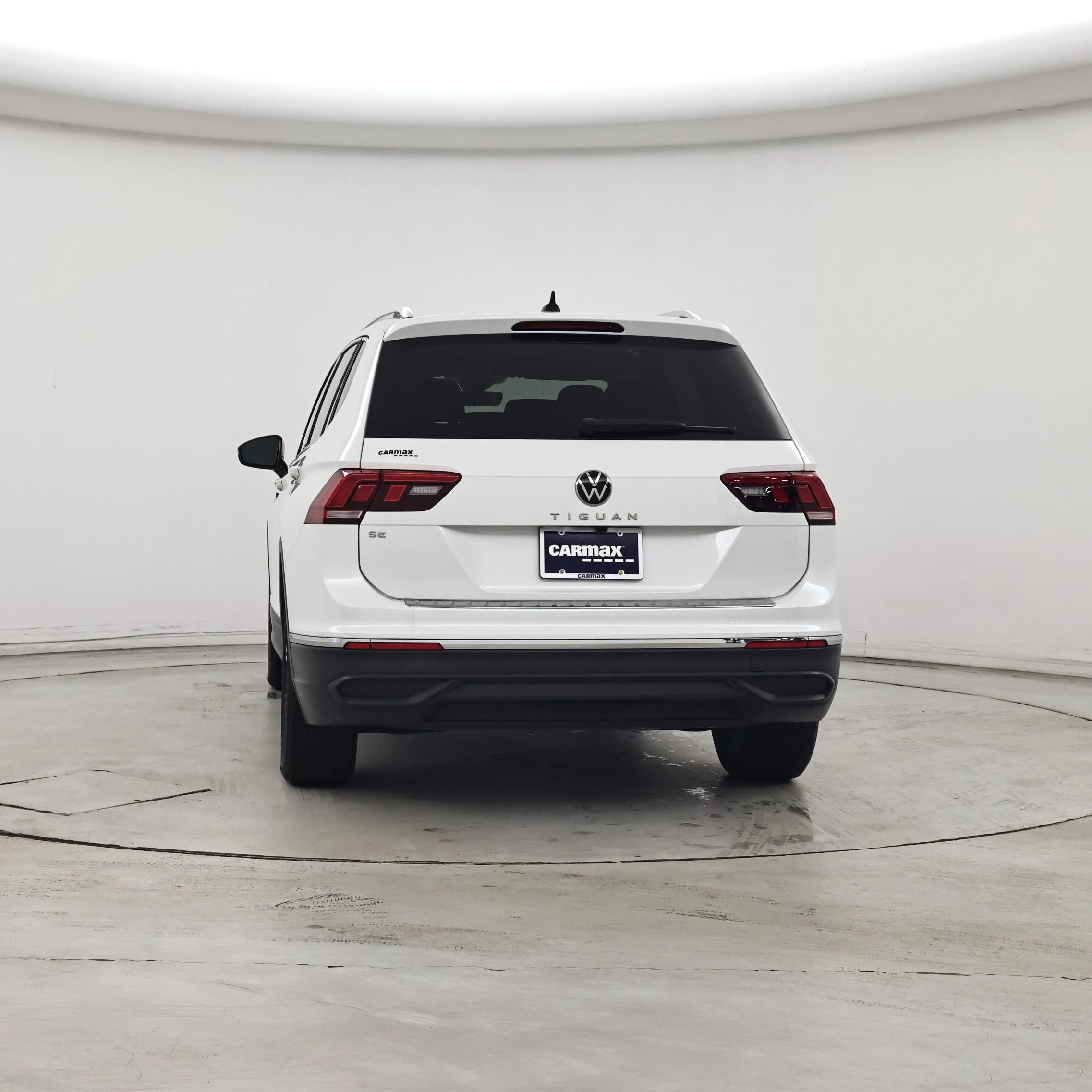 Thumbnail: 2023 Volkswagen Tiguan - 6