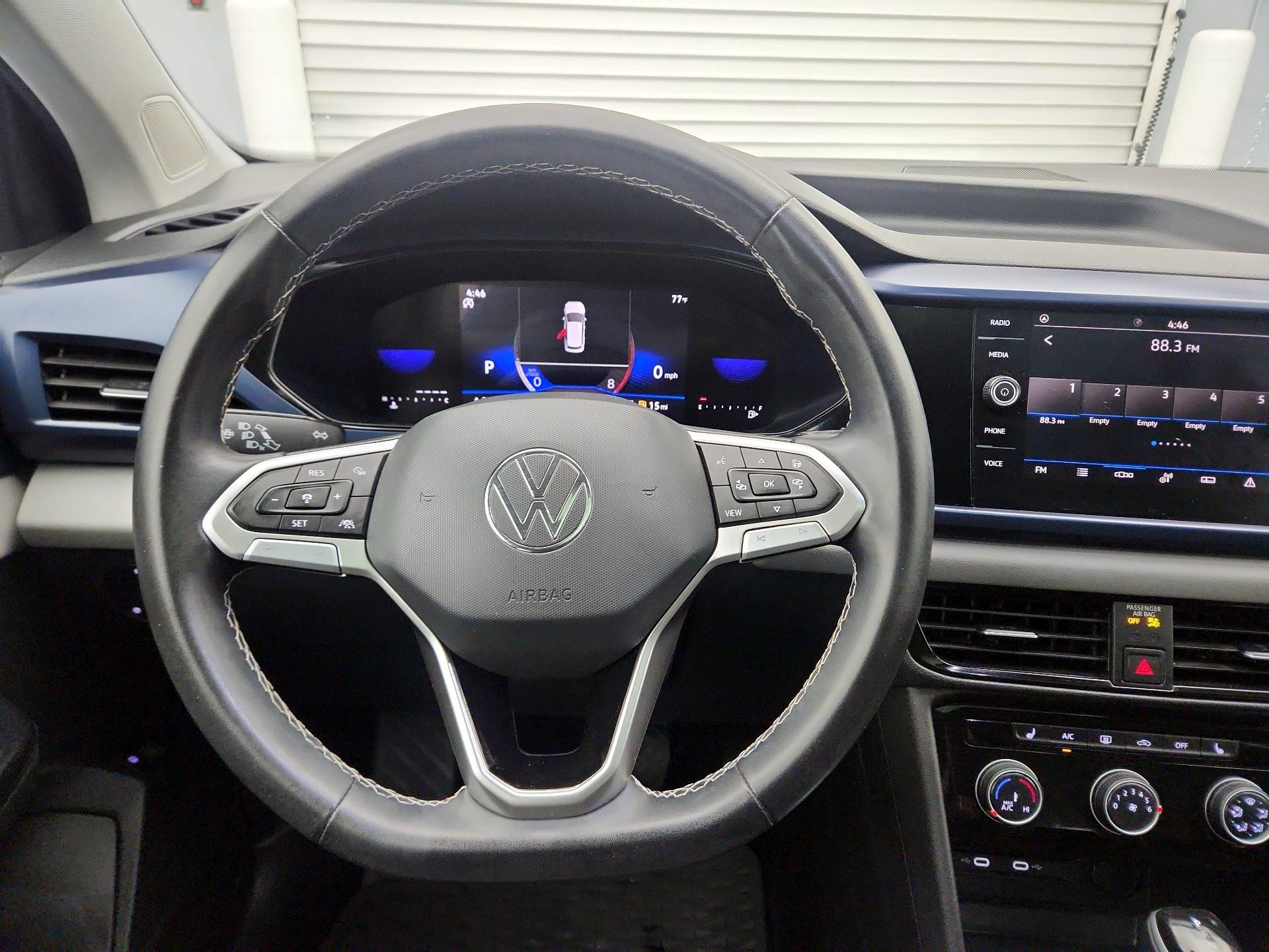 Thumbnail: 2023 Volkswagen Taos - 10
