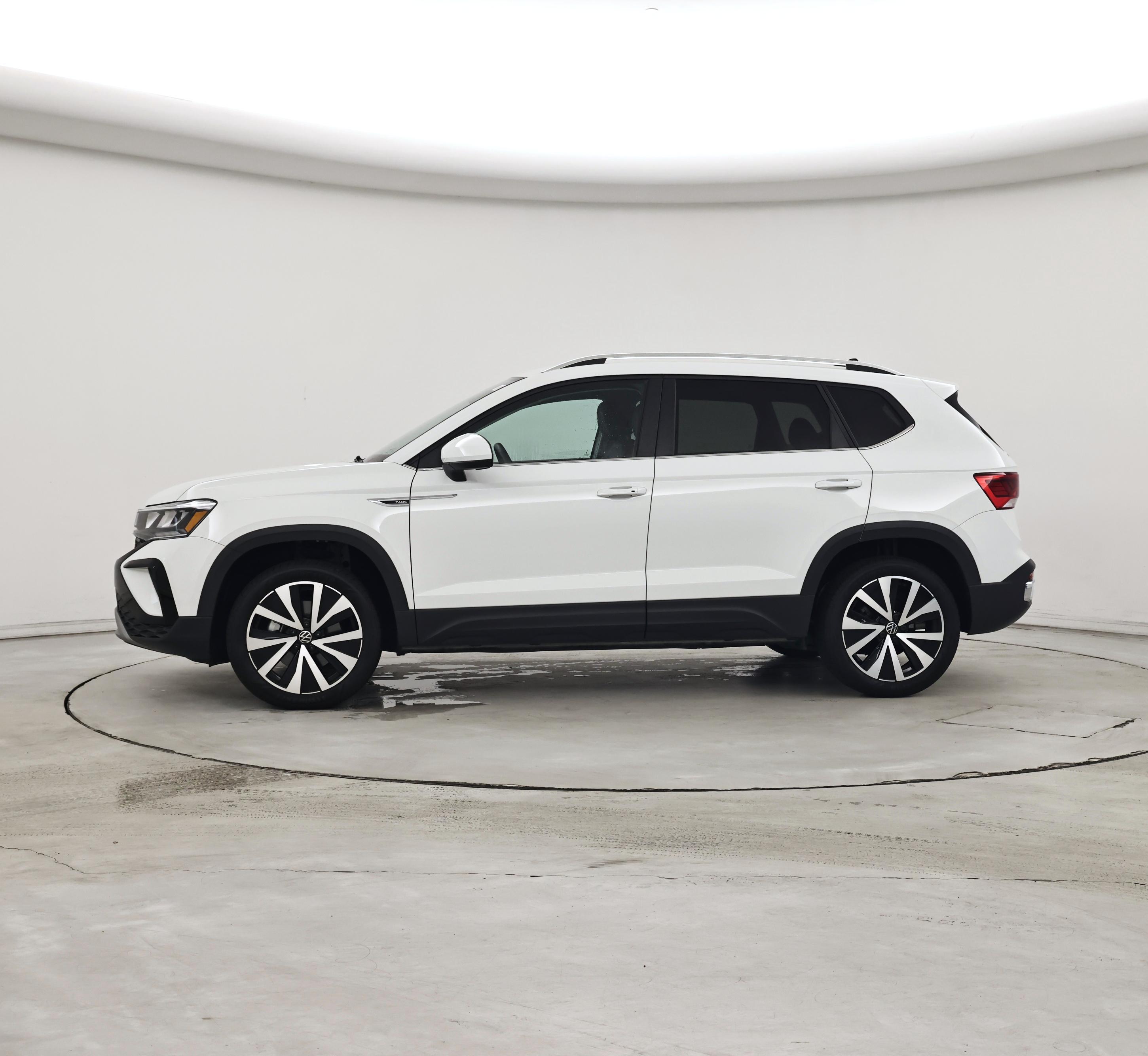 Thumbnail: 2024 Volkswagen Taos - 3