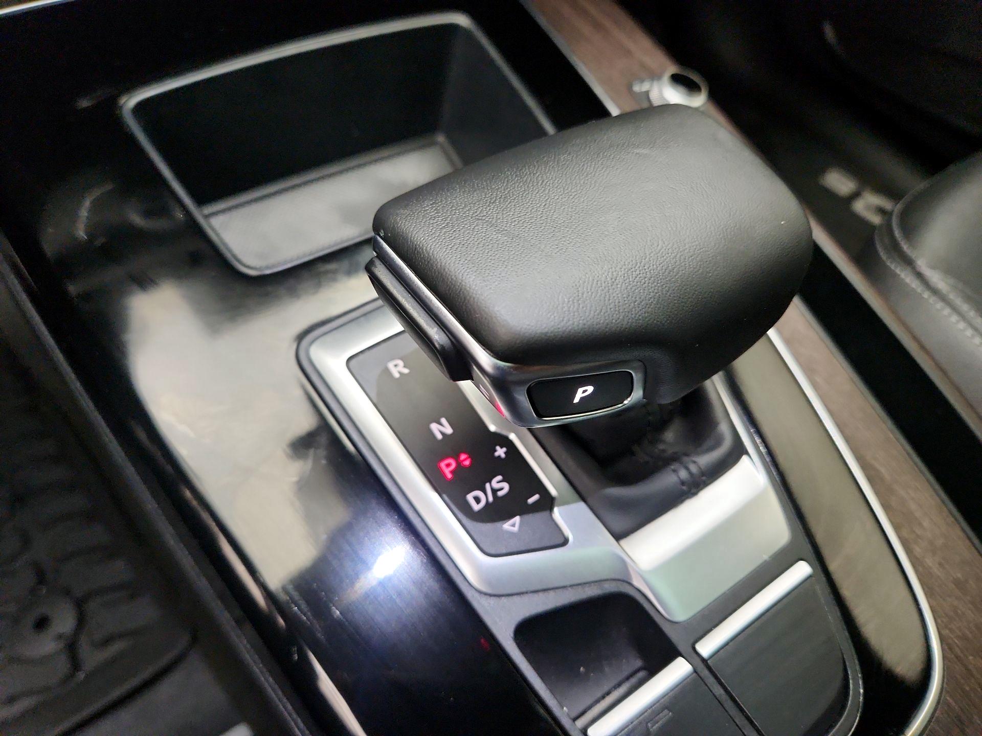 Thumbnail: 2023 Audi Q5 - 17