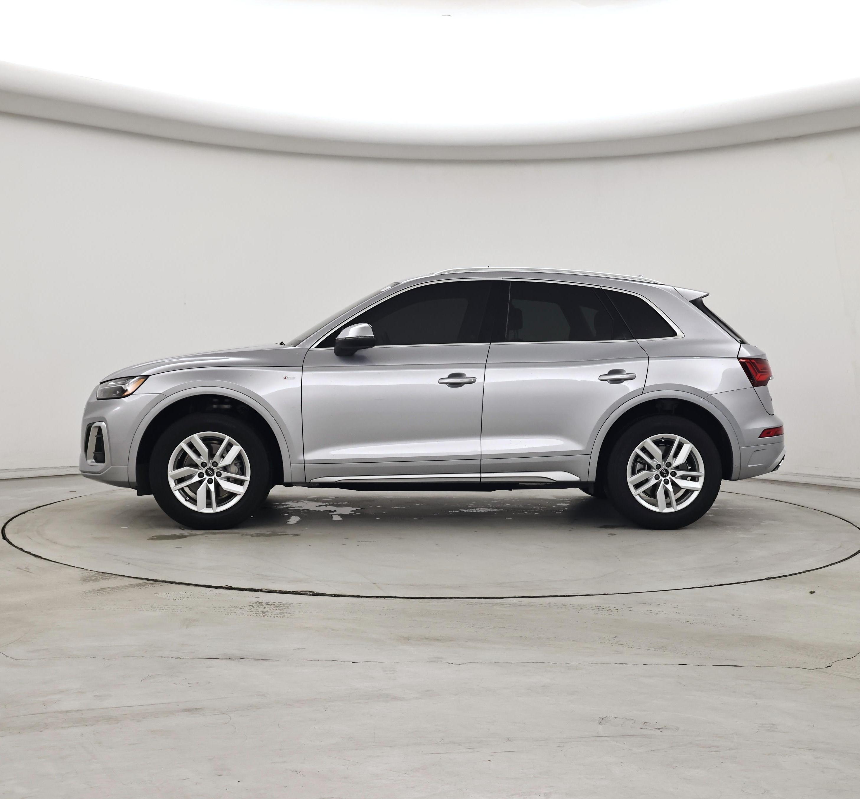 Thumbnail: 2023 Audi Q5 - 3