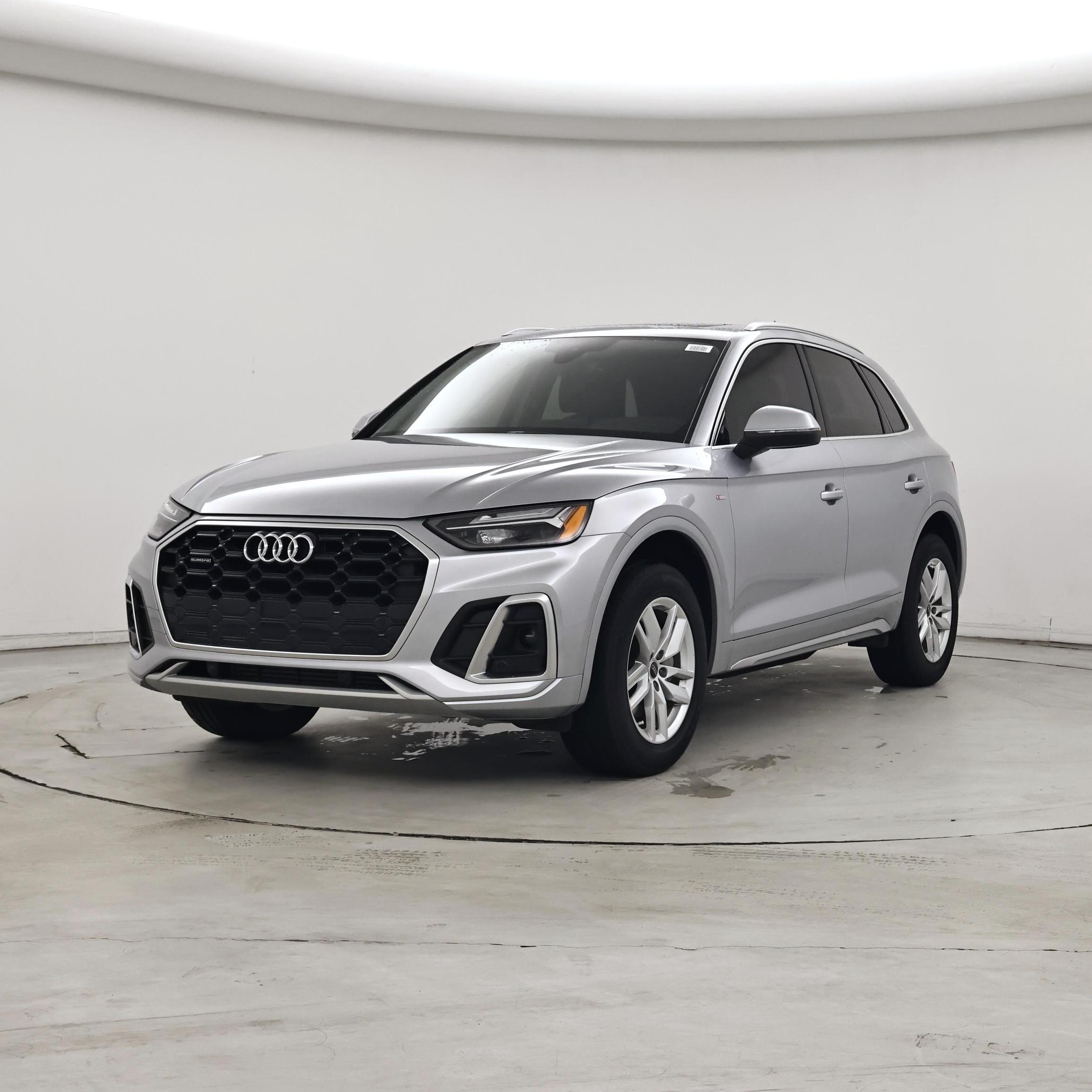 Thumbnail: 2023 Audi Q5 - 4
