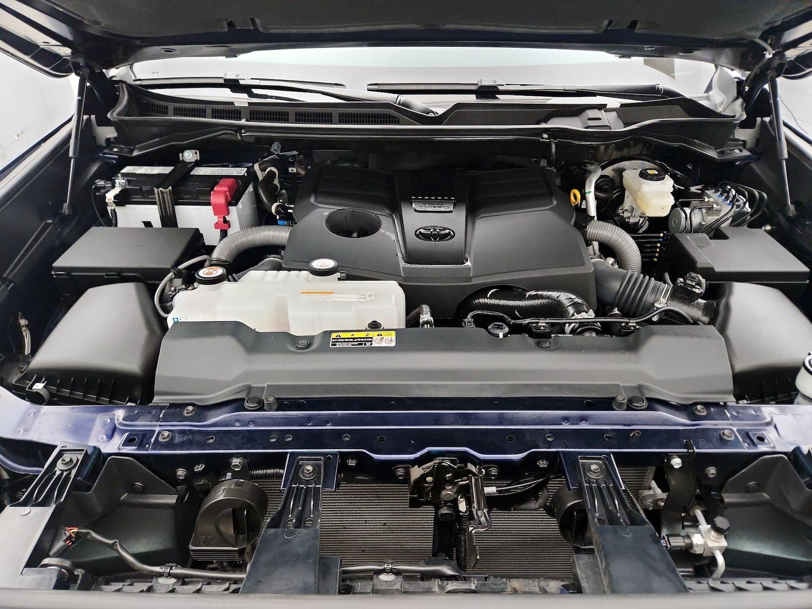 2026 Toyota Tundra Limited - Photo 22