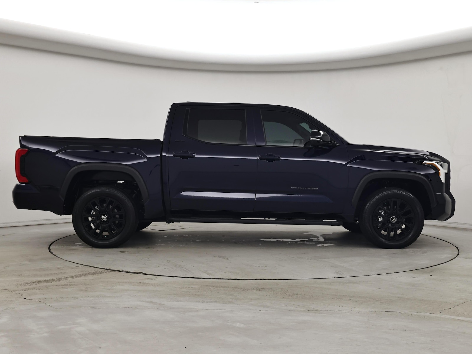 2026 Toyota Tundra Limited - Photo 8