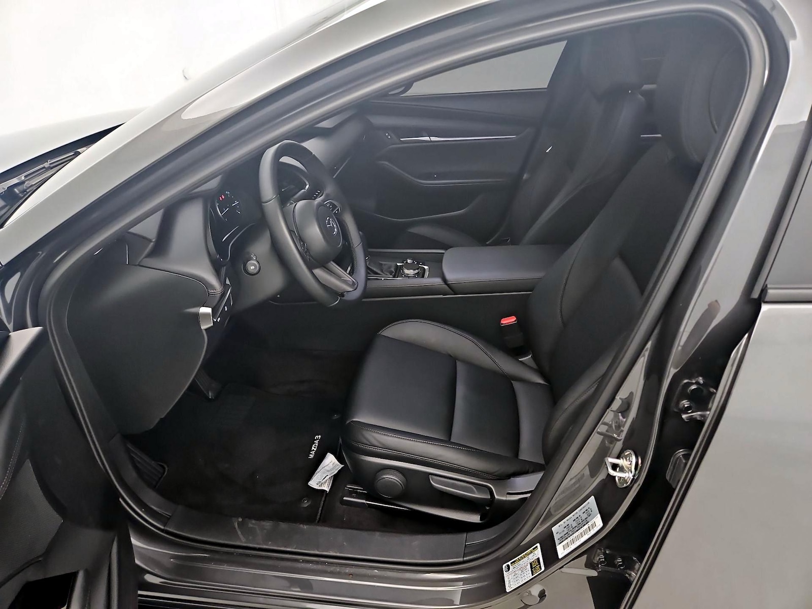 Side Airbags & Leatherette Seats