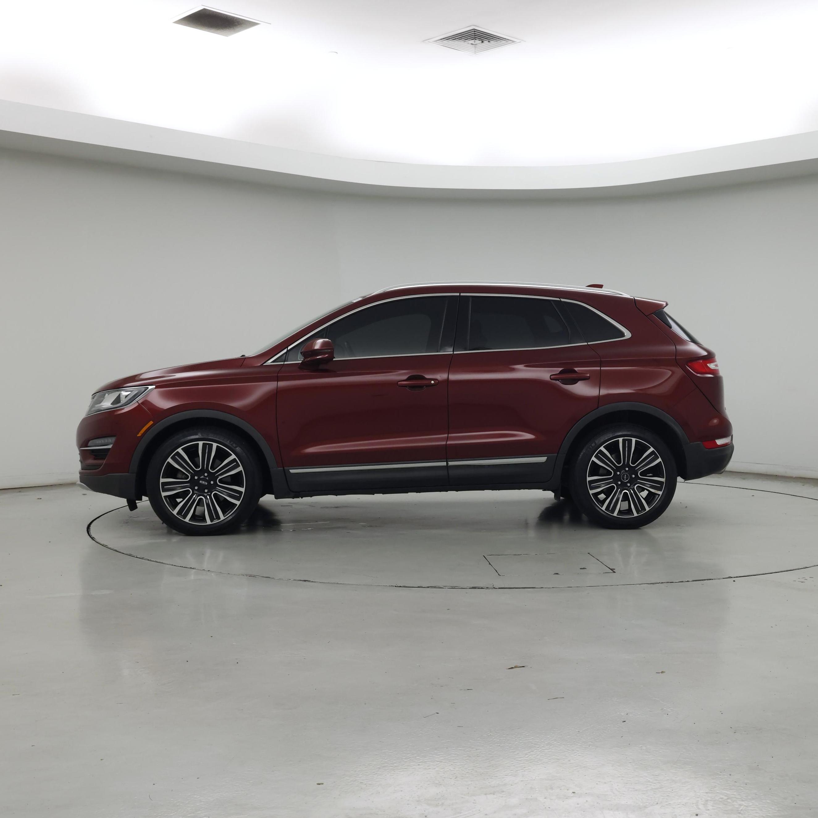 Thumbnail: 2017 Lincoln MKC - 3