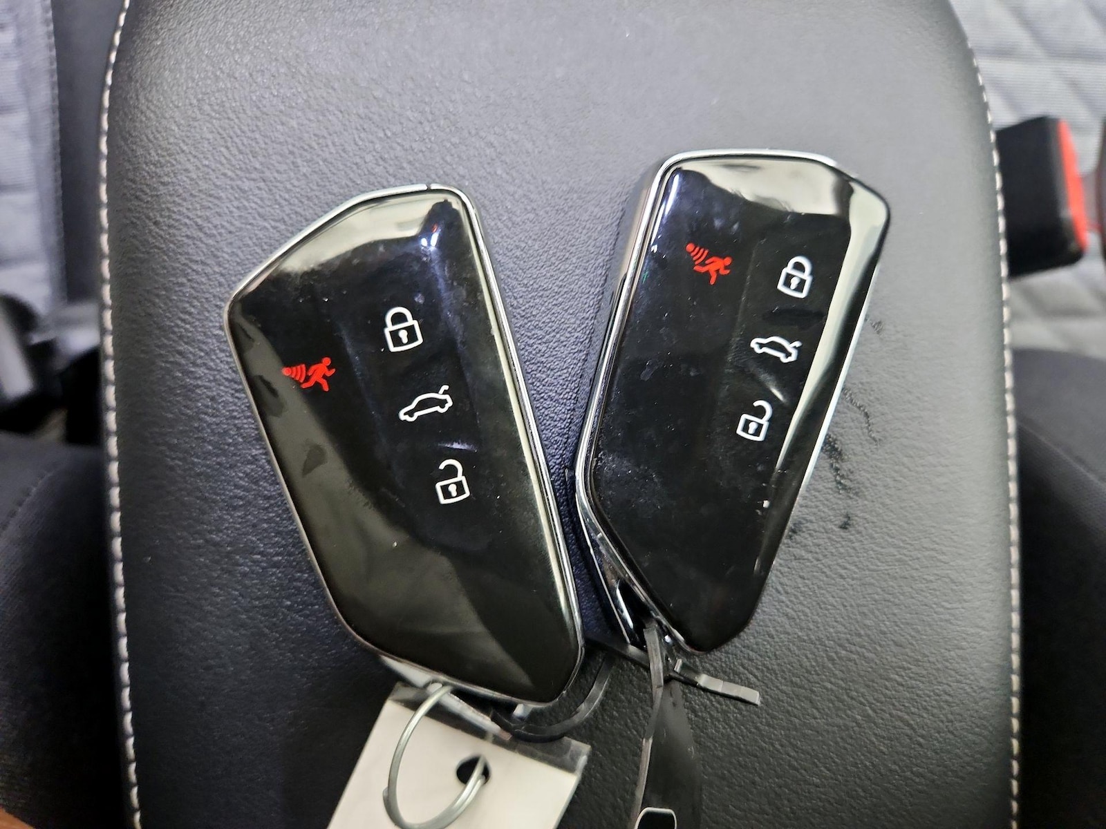 2025 Volkswagen Tiguan S - Photo 23