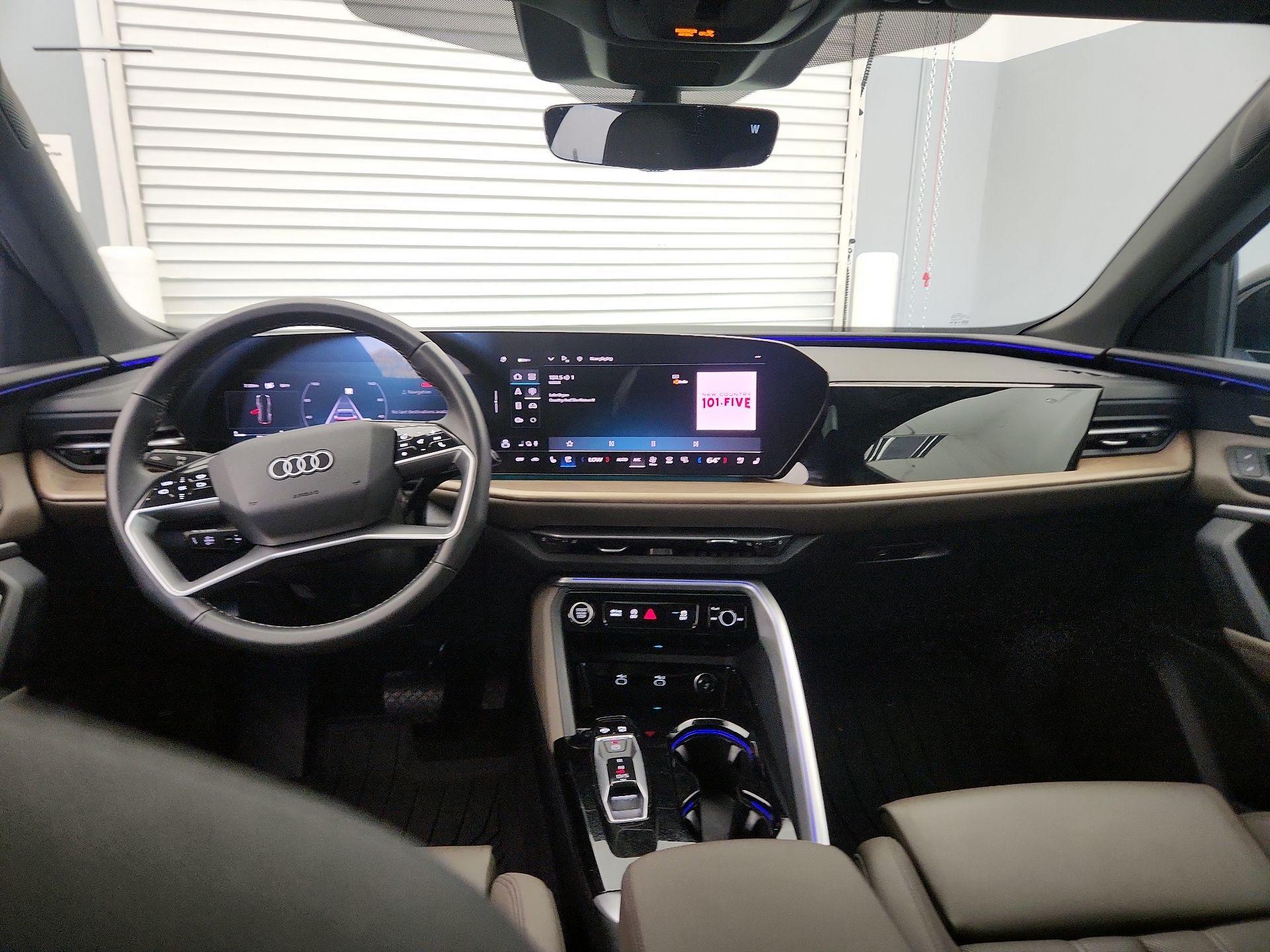 Thumbnail: 2025 Audi Q5 - 9