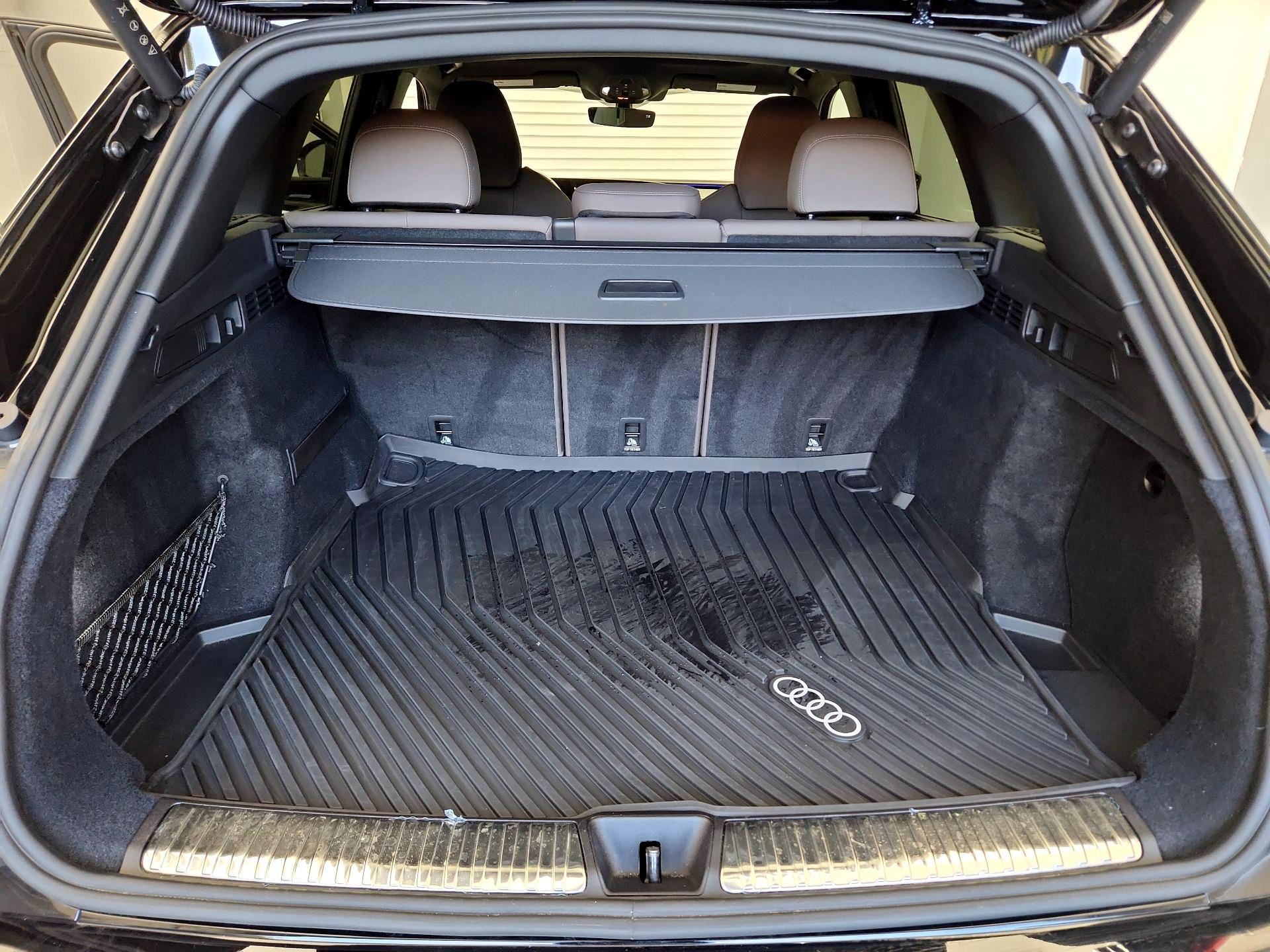 Thumbnail: 2025 Audi Q5 - 19
