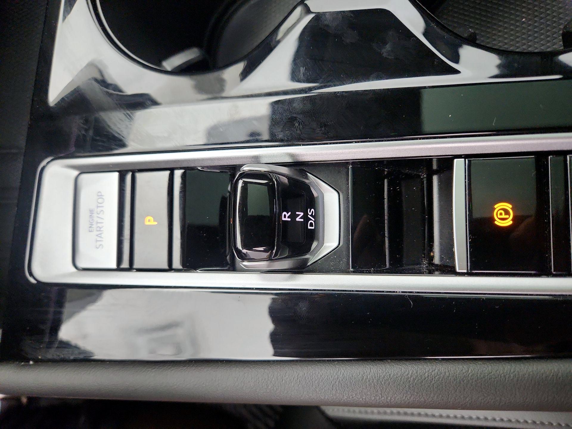 Thumbnail: 2025 Volkswagen Atlas - 17