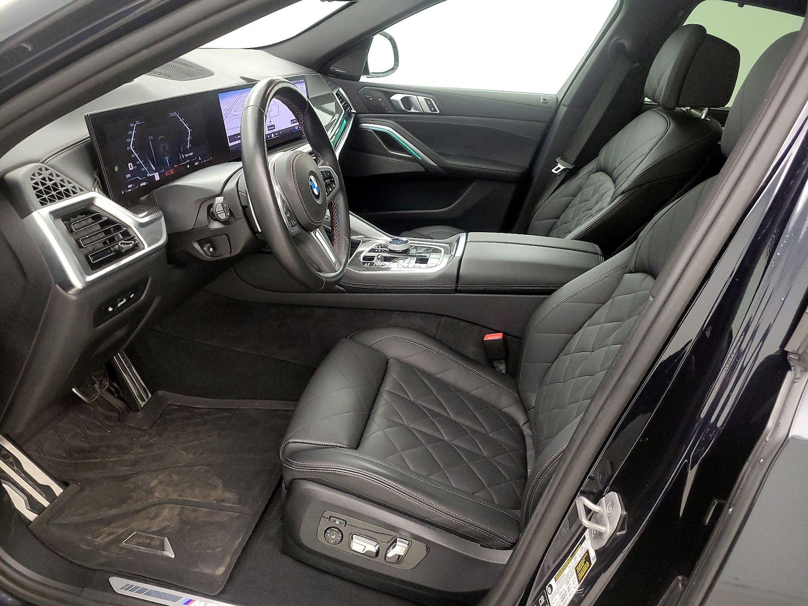 2025 BMW X6 M60i - Photo 12